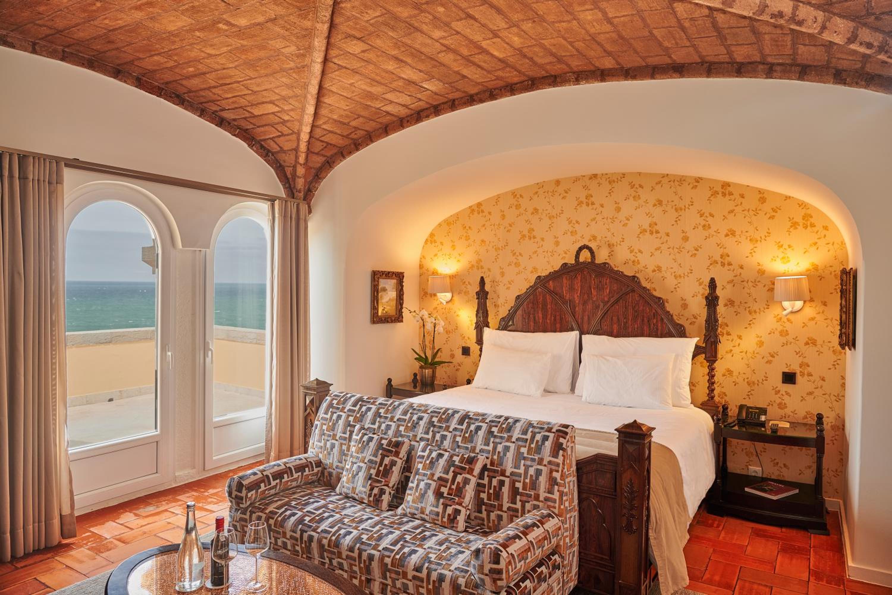 Junior Suite with Balcony and Sea View photo 3