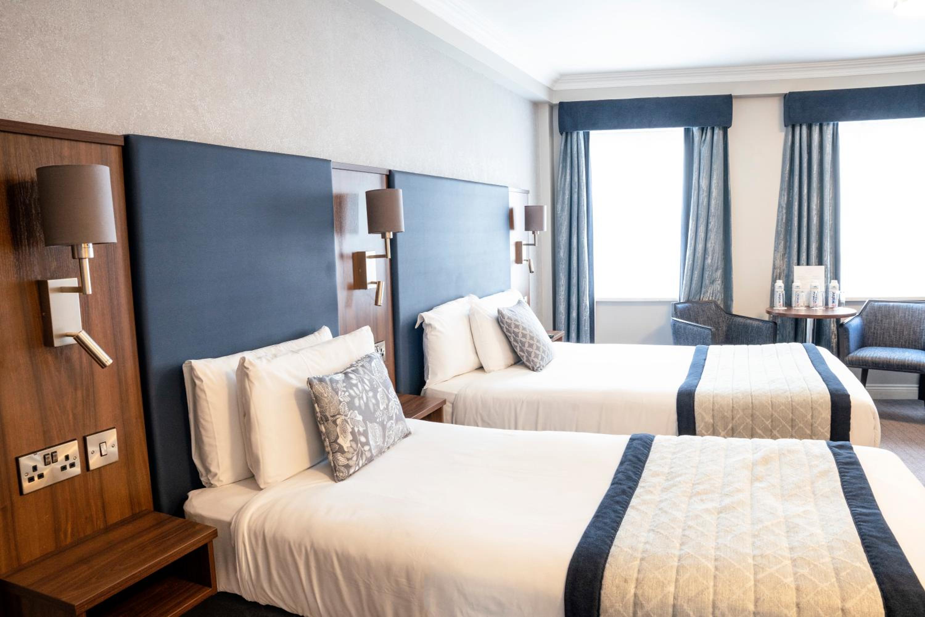 Quadruple Room - Photo 1