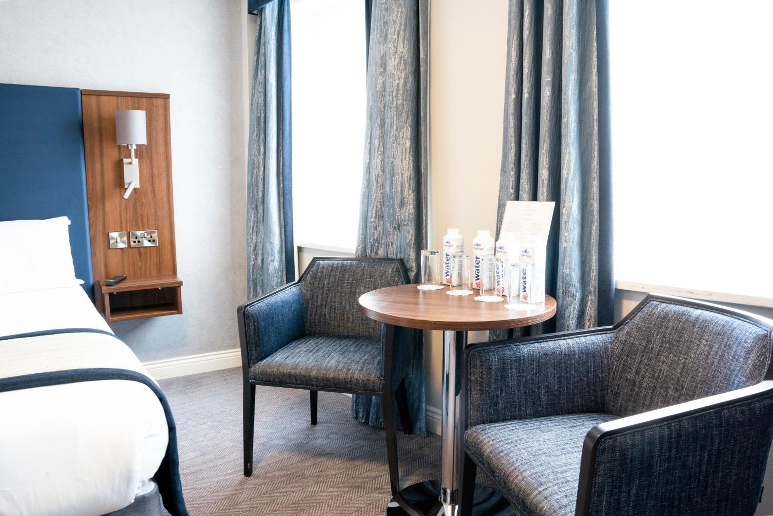 Quadruple Room - Photo 12