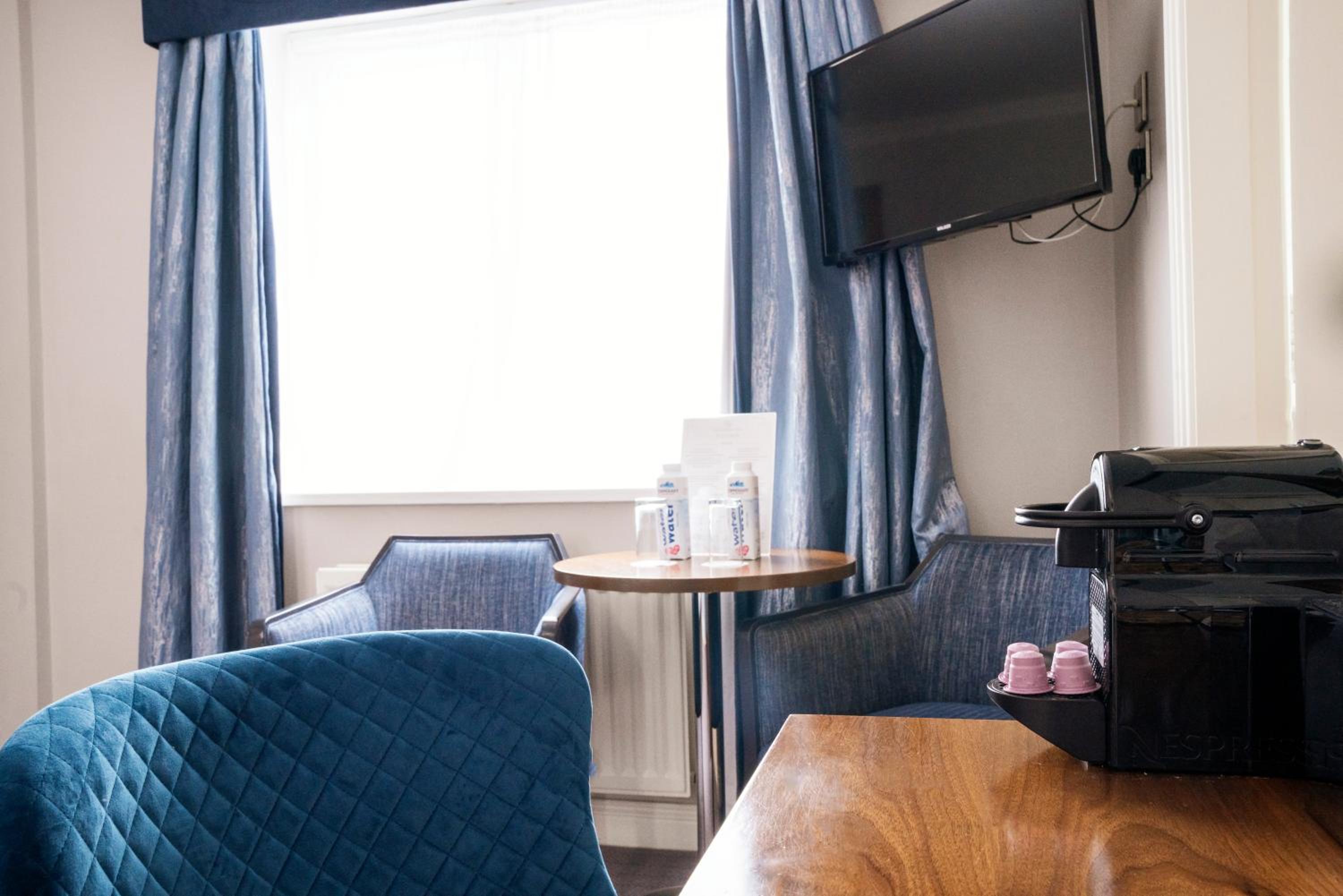 Deluxe Double Room - Photo 28