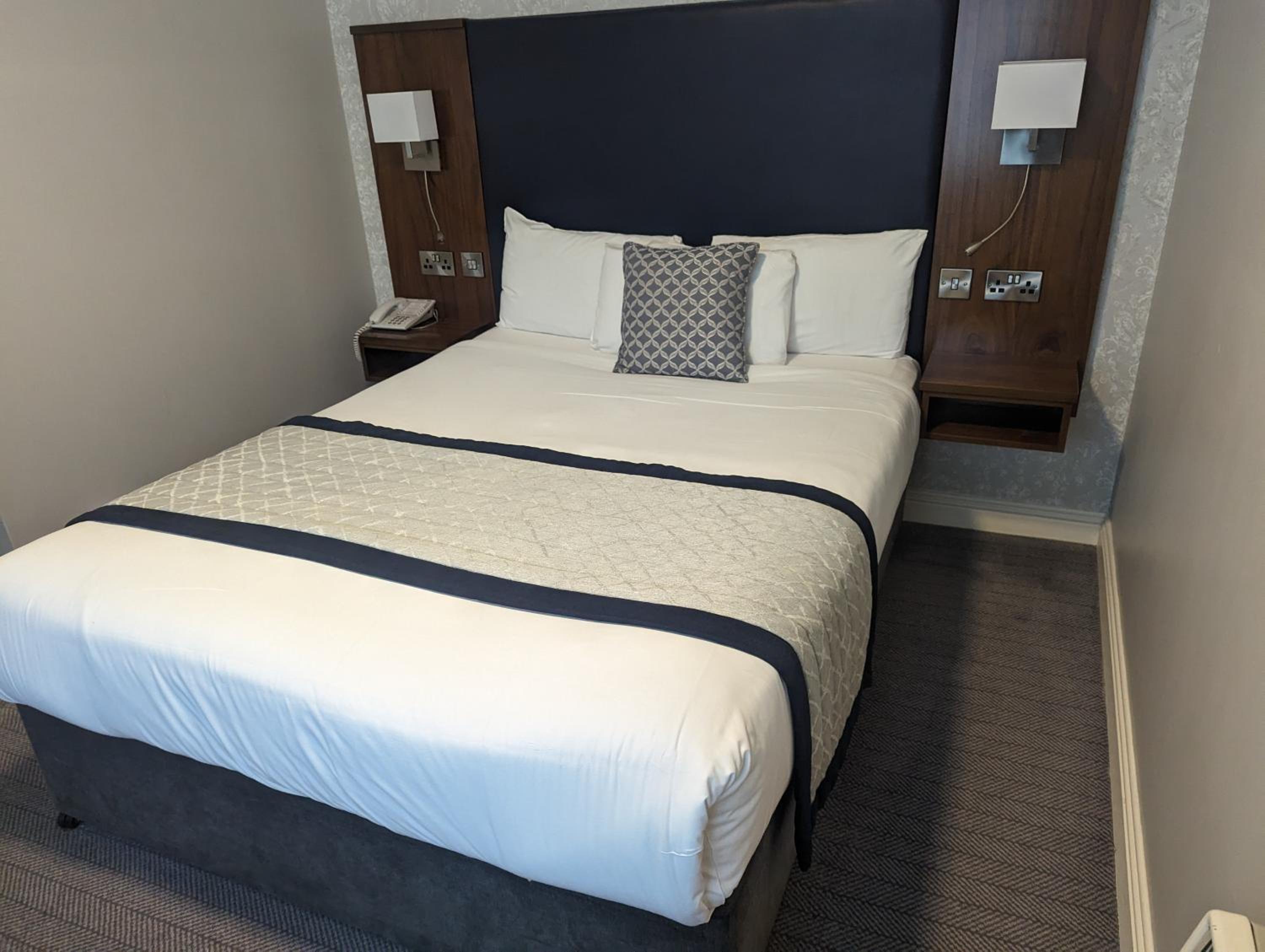 Deluxe Quadruple Room - Photo 2