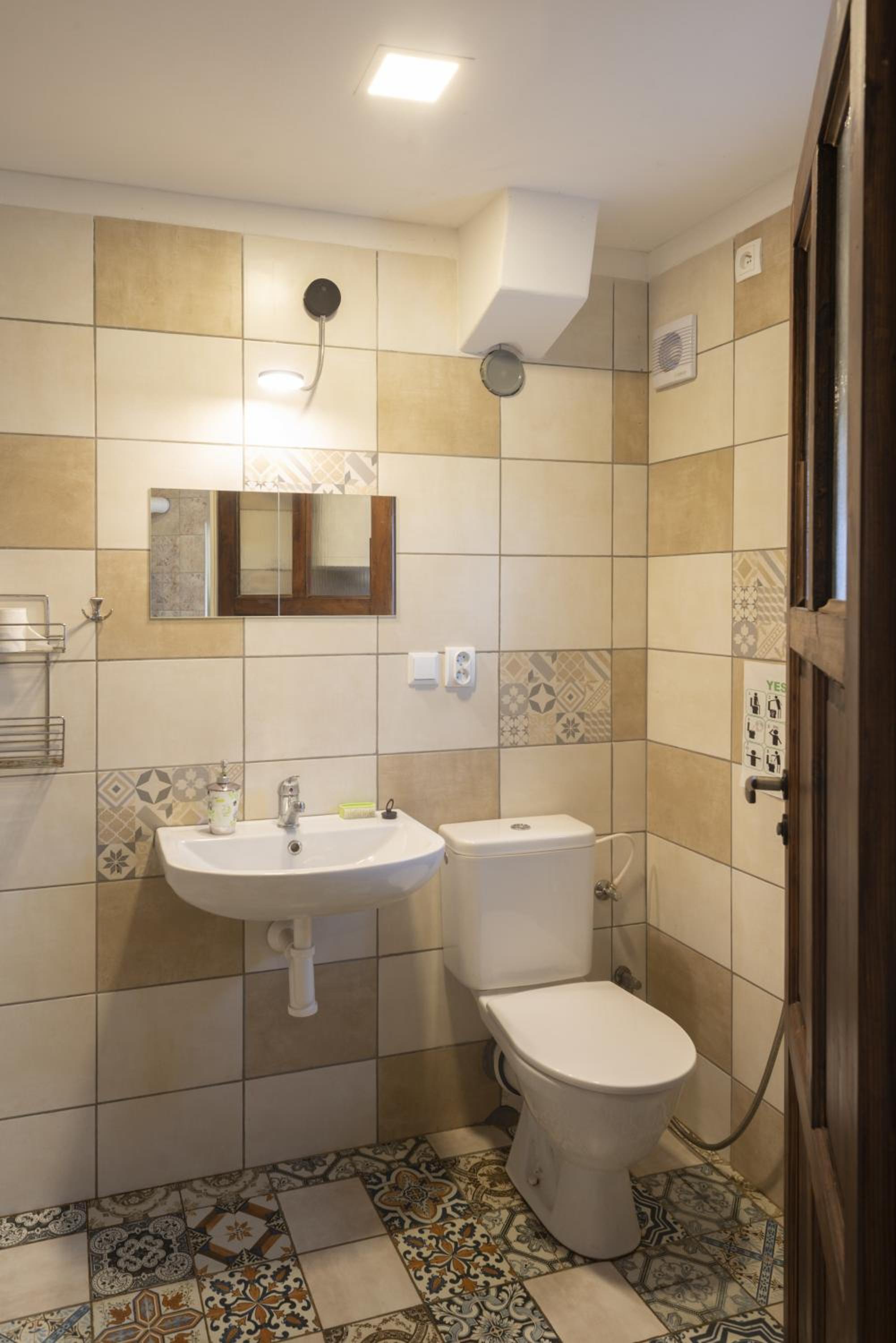 Comfort Triple Room with Shower photo 2