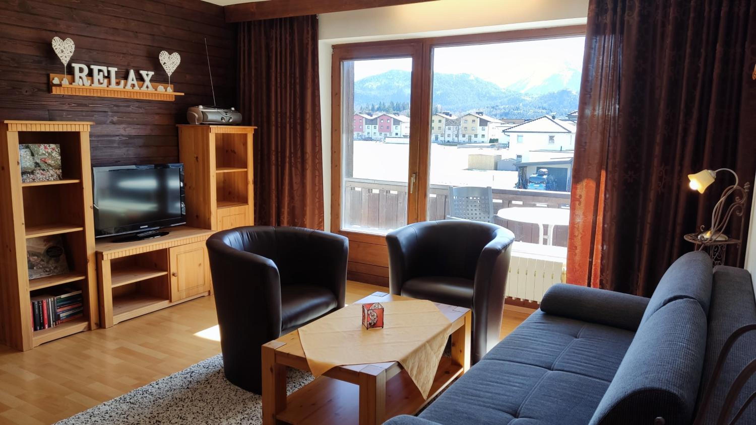 Apartment with Mountain View photo 1