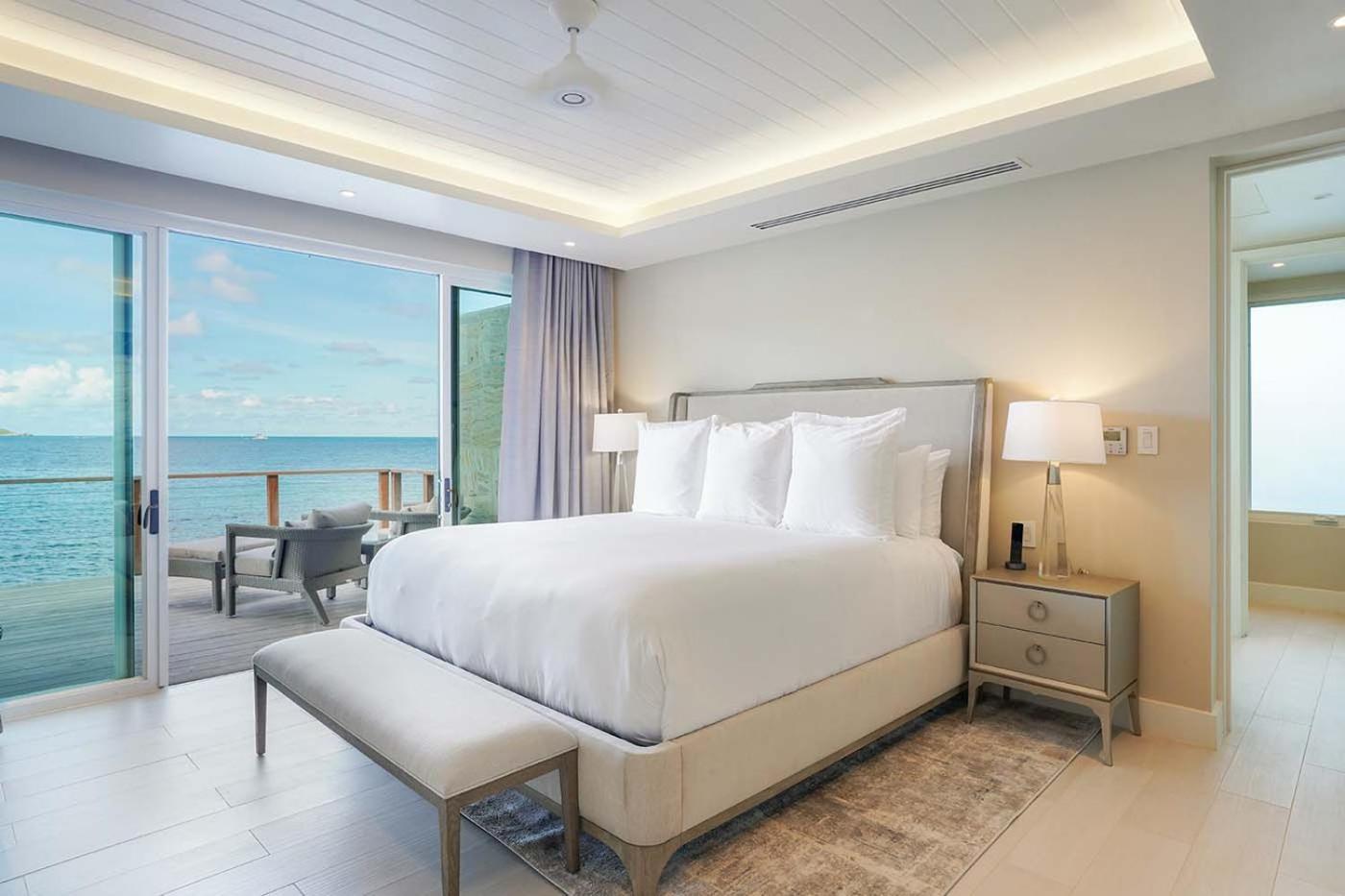 Three-Bedroom Villa photo 1