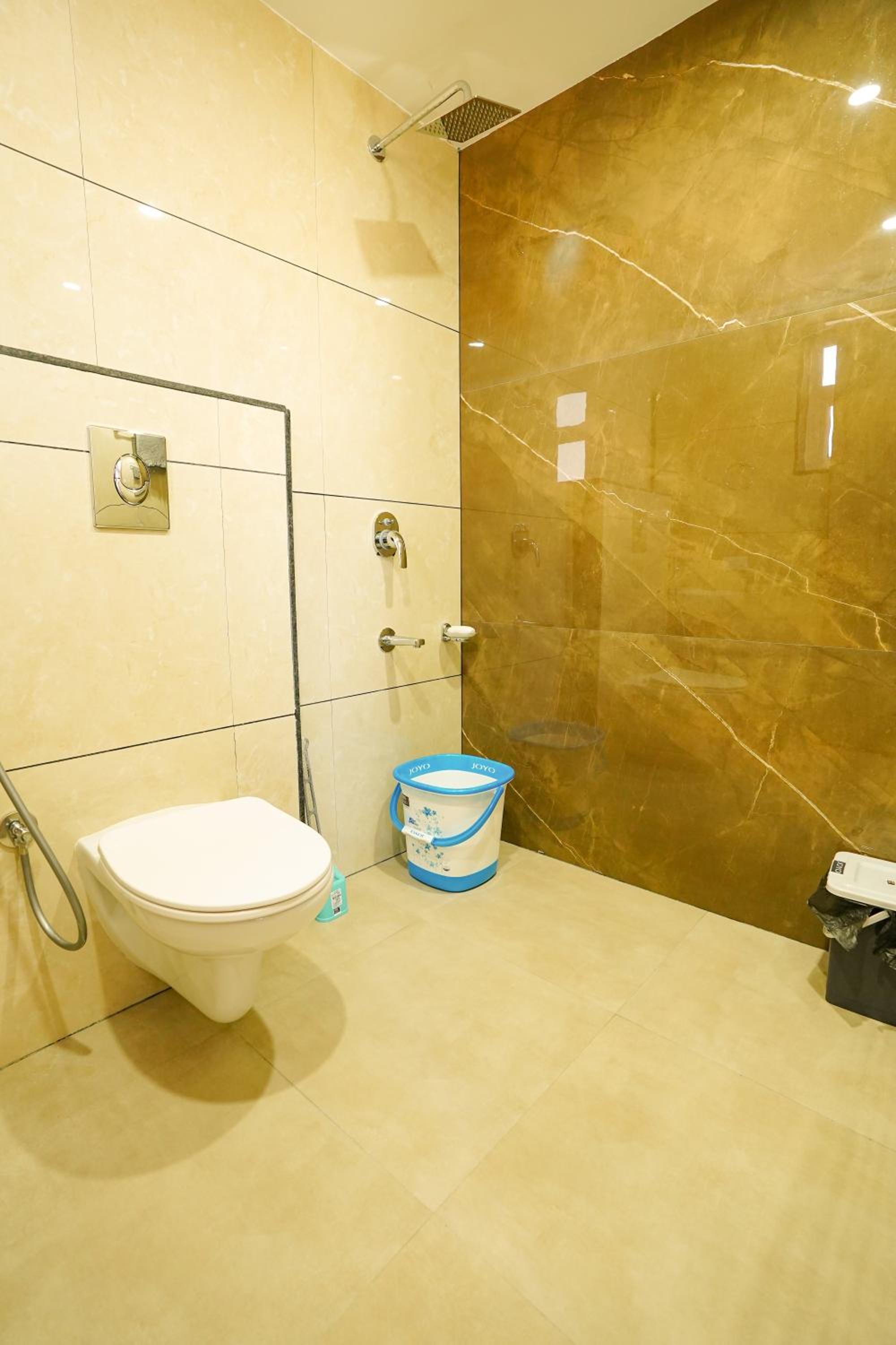 Double Room with Private Bathroom photo 2