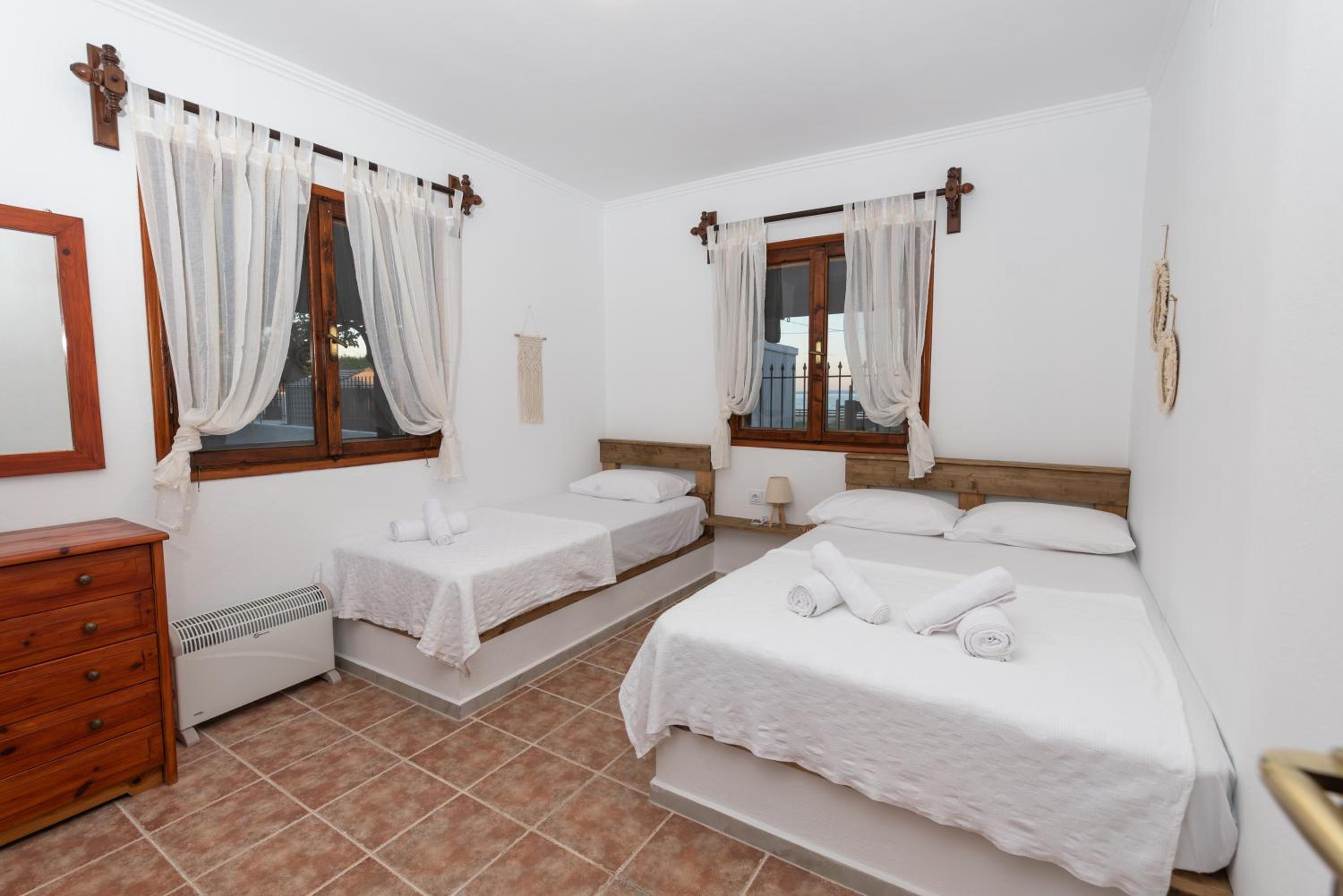 Three-Bedroom House photo 1