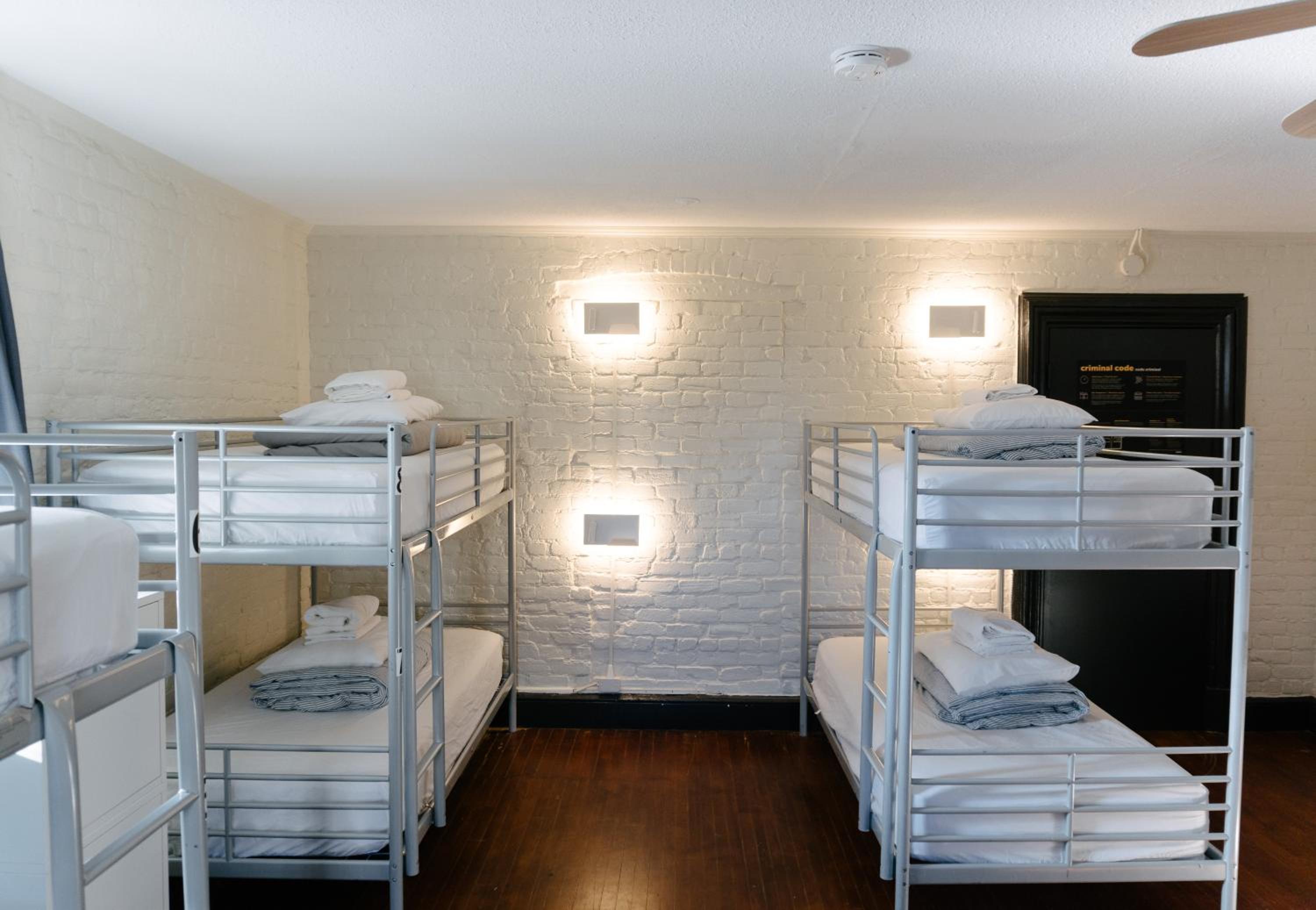 Bed in 8-Bed Mixed Dormitory Room