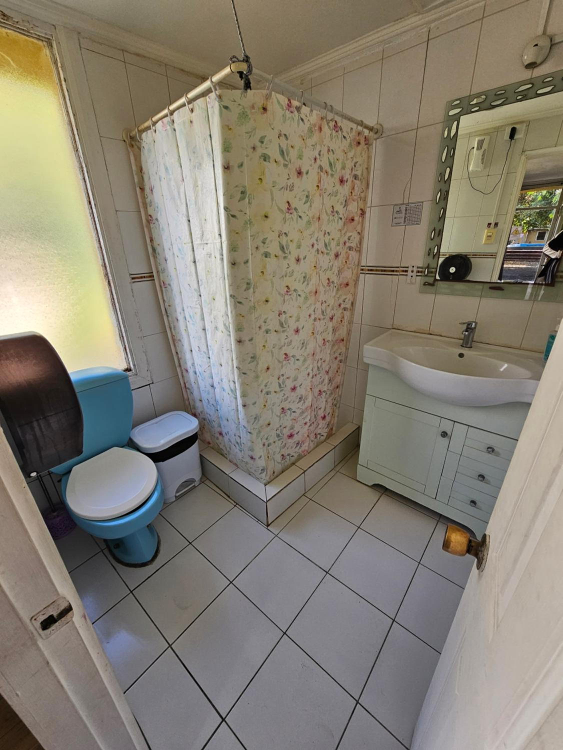 Triple Room with Bathroom photo 2