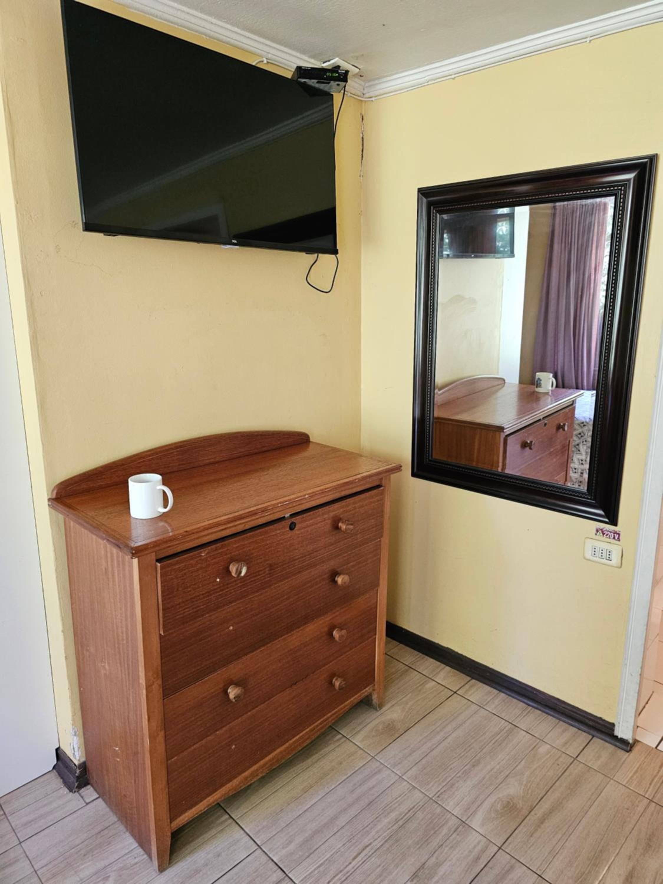 Double Room with Two Double Beds photo 2