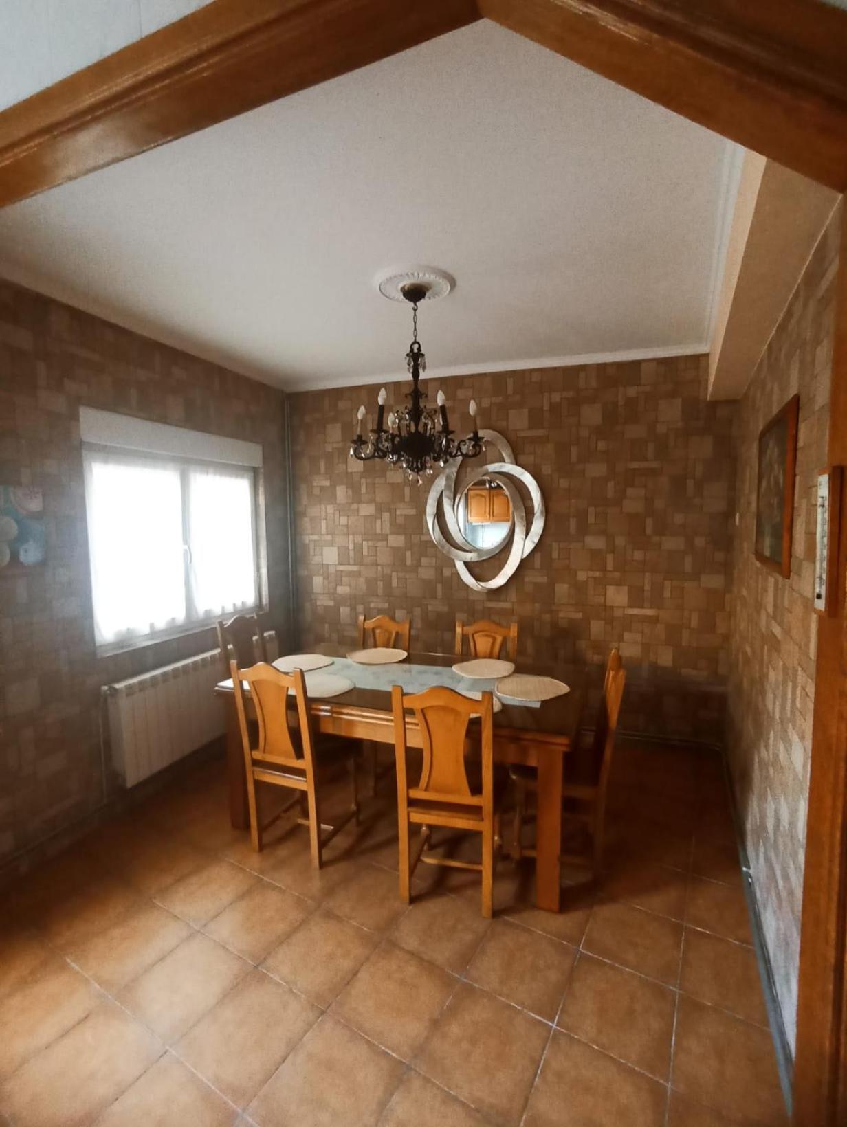 Four-Bedroom House photo 3