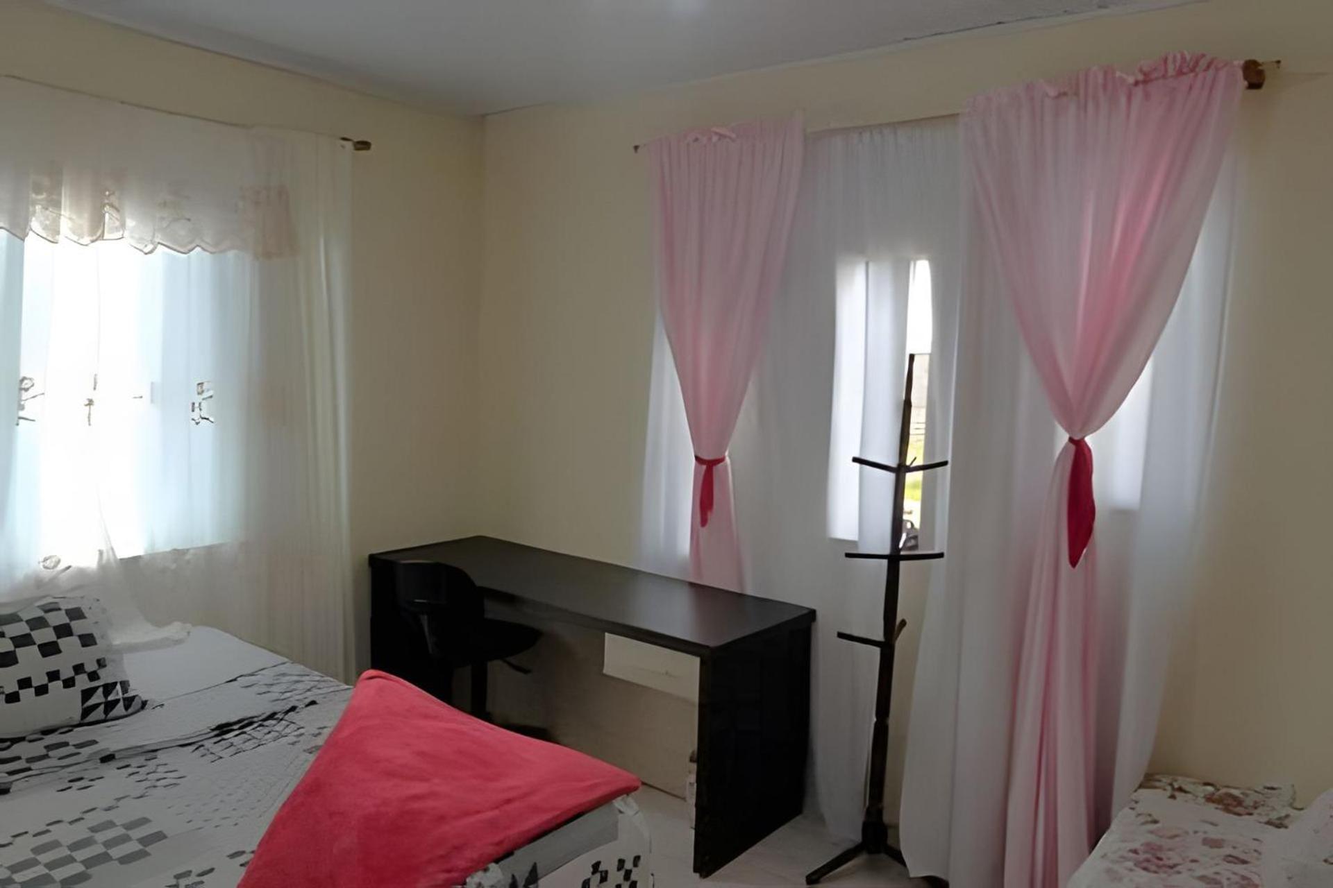 One-Bedroom House photo 1