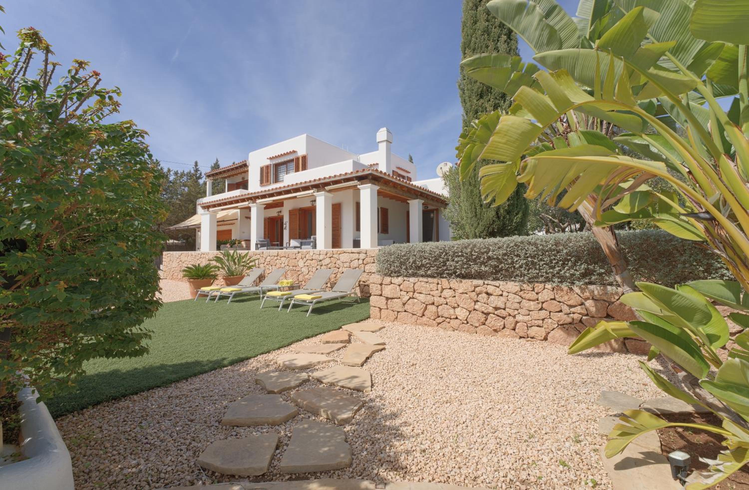 Villa with Private Pool photo 2