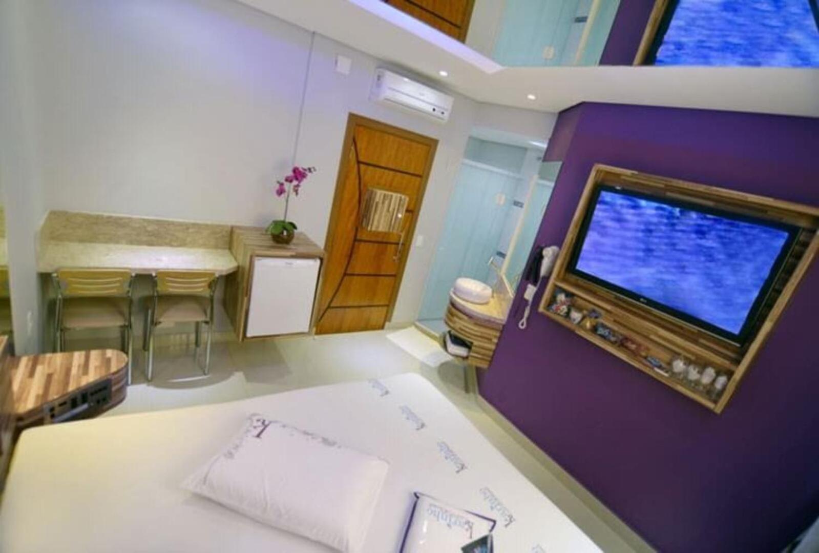 Deluxe Suite photo 2