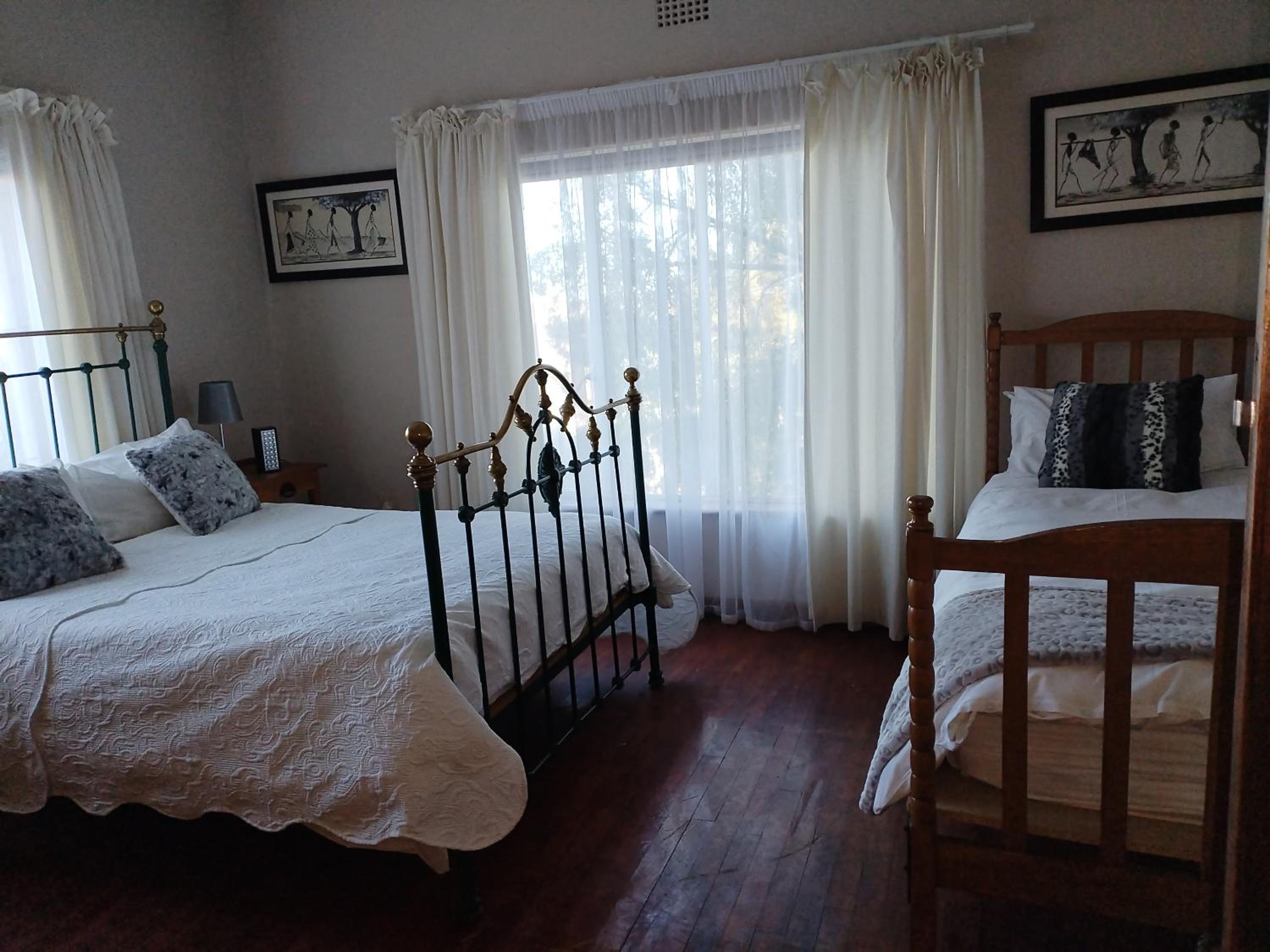 Three-Bedroom House photo 1