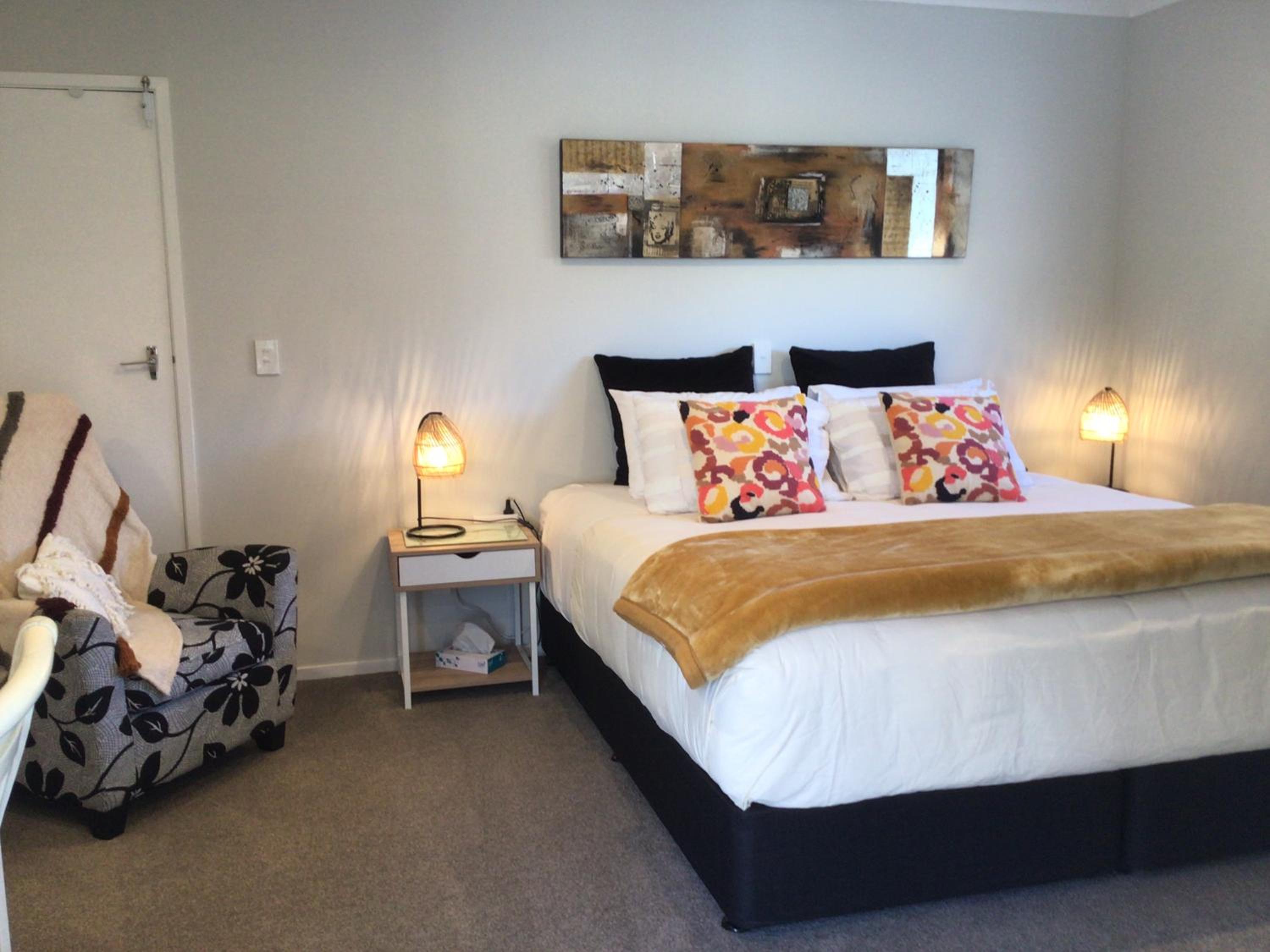 Studio Apartment photo 2