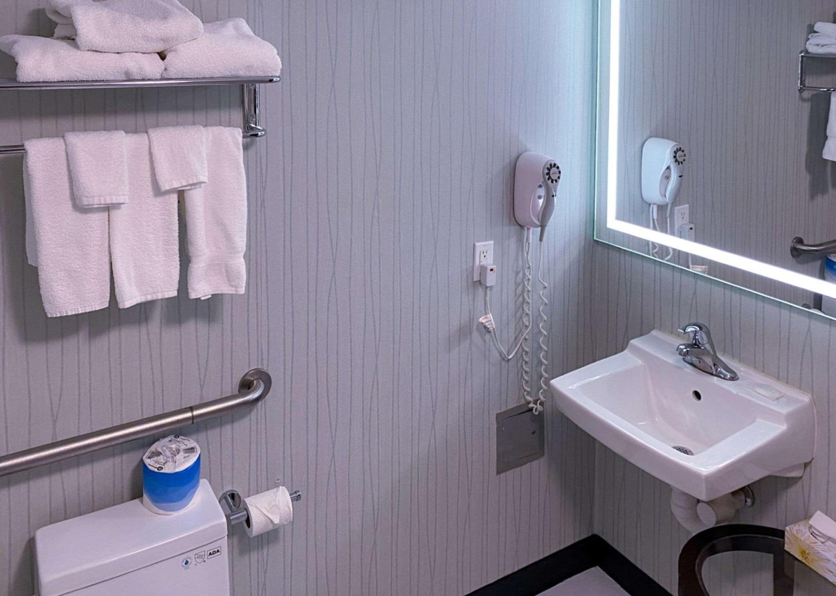 King Room - Disability Access/Non-Smoking - Photo 4