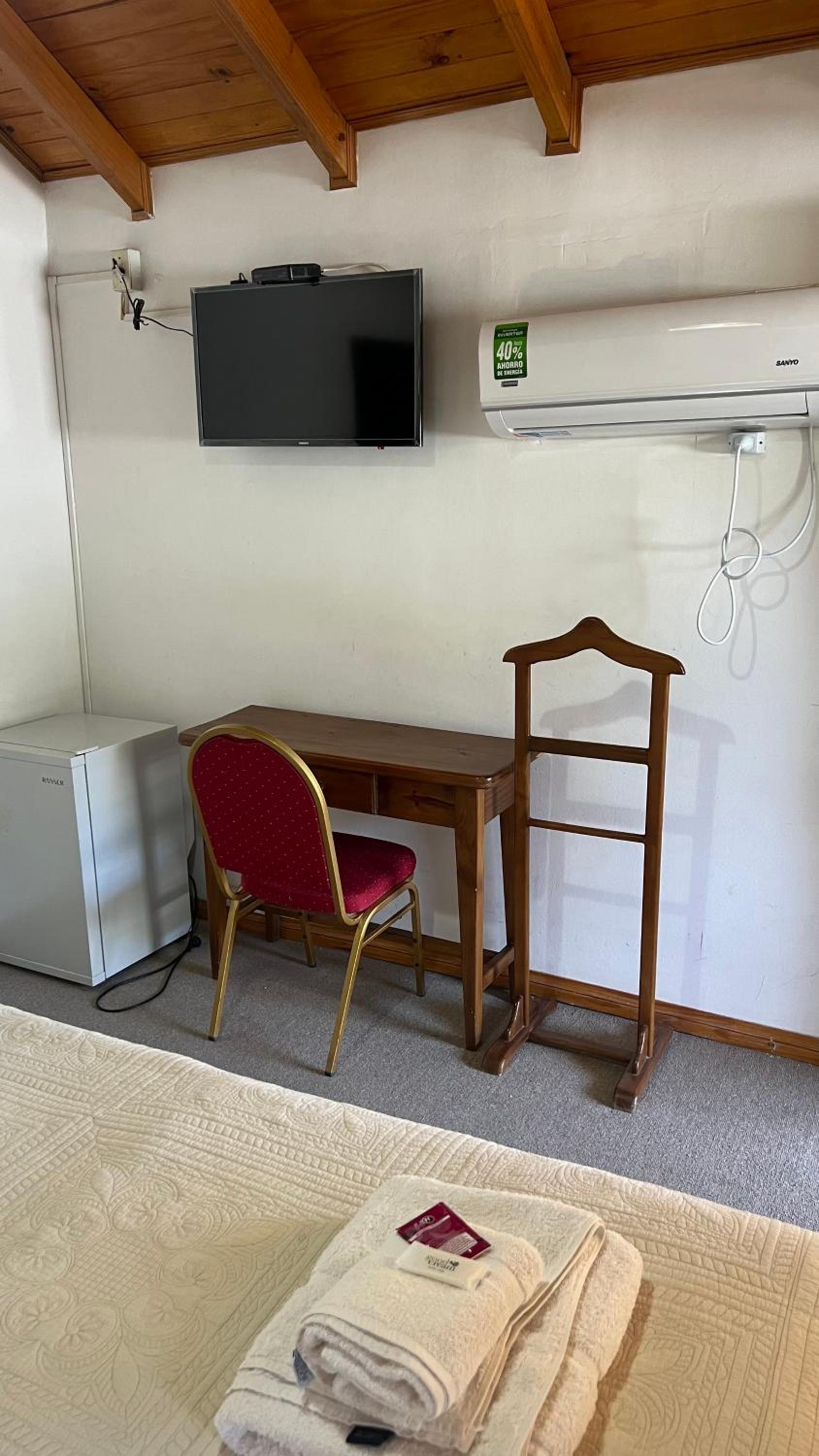 Double Or Twin Room photo 3