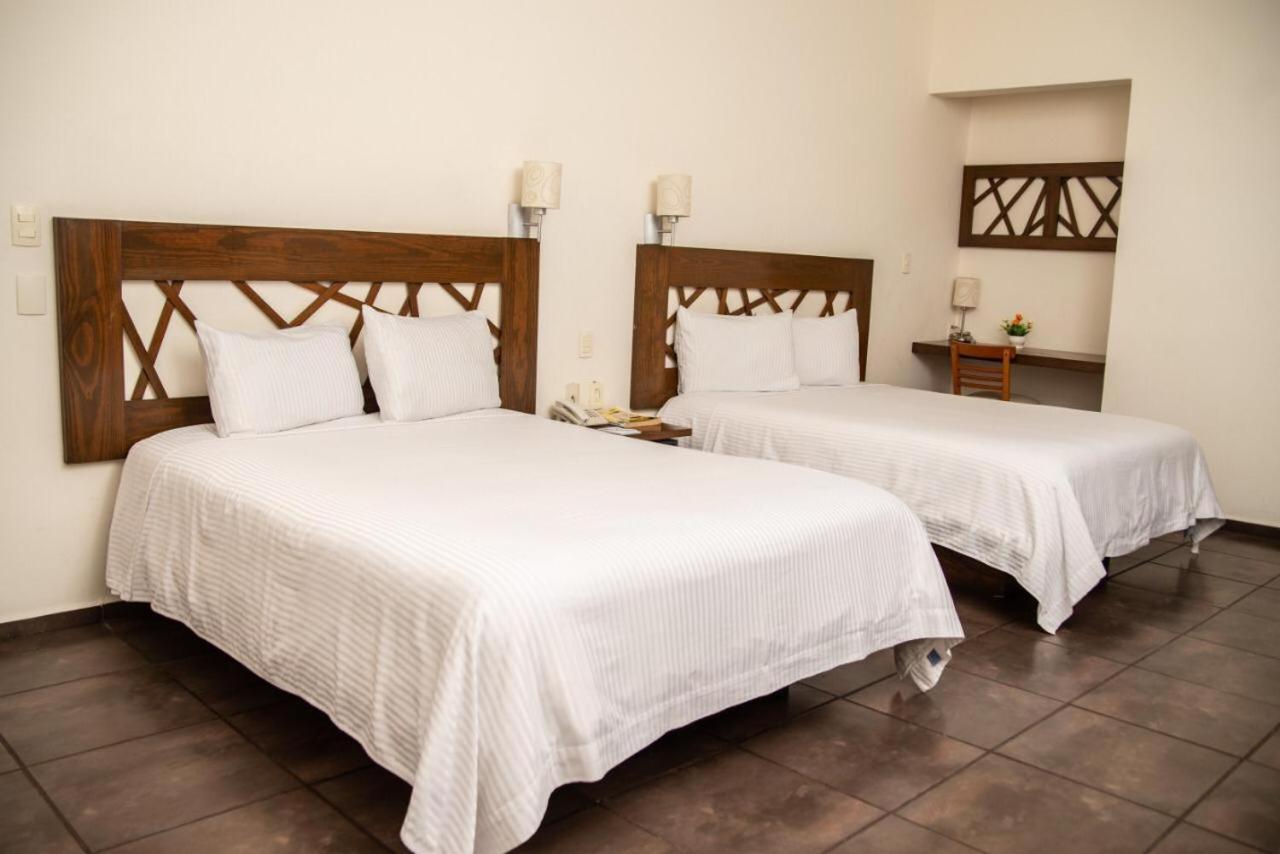 Standard Double Room with Two Double Beds photo 3