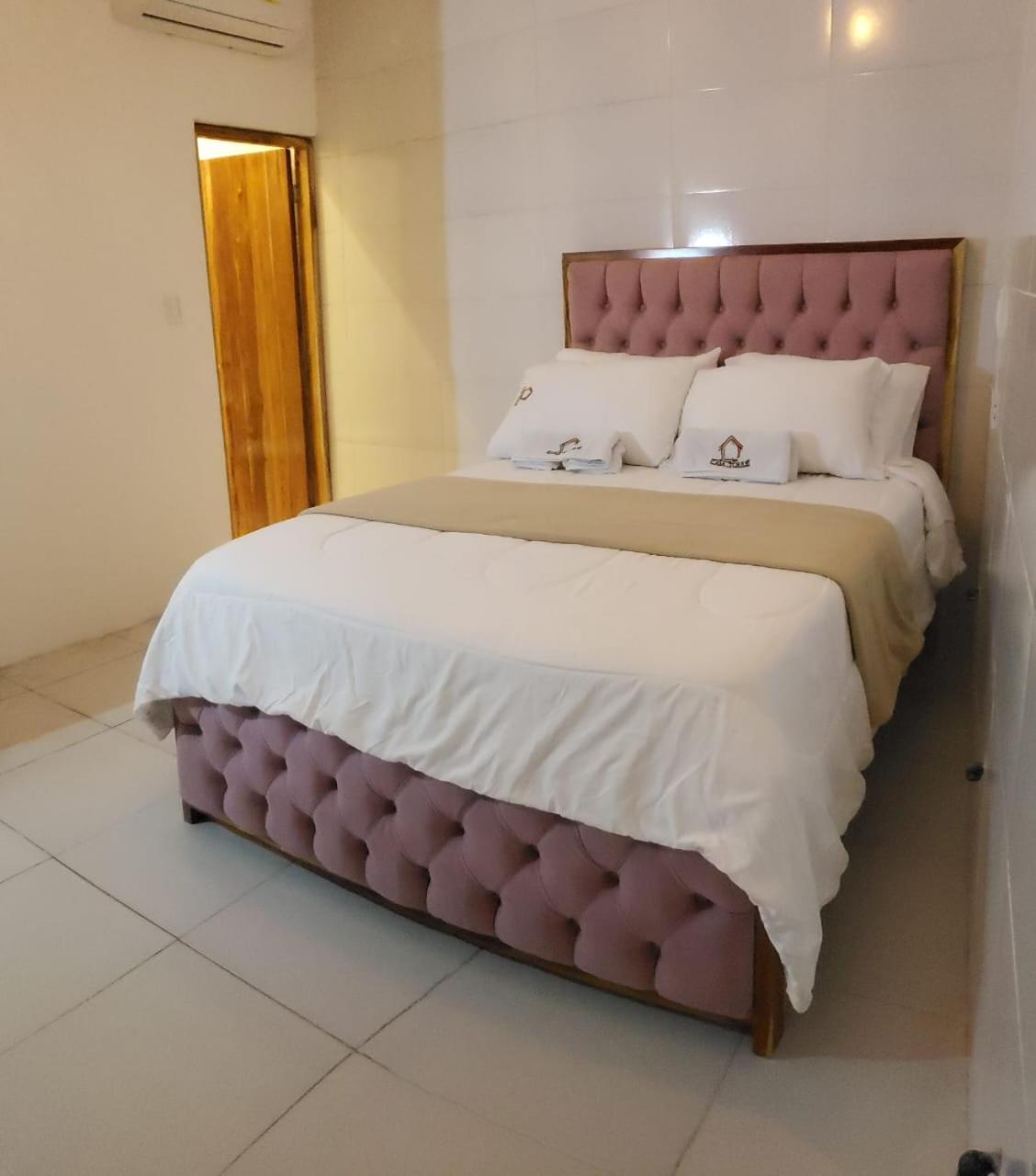 Double Room with Private Bathroom photo 1