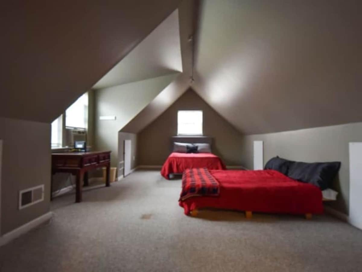 Family Room photo 1