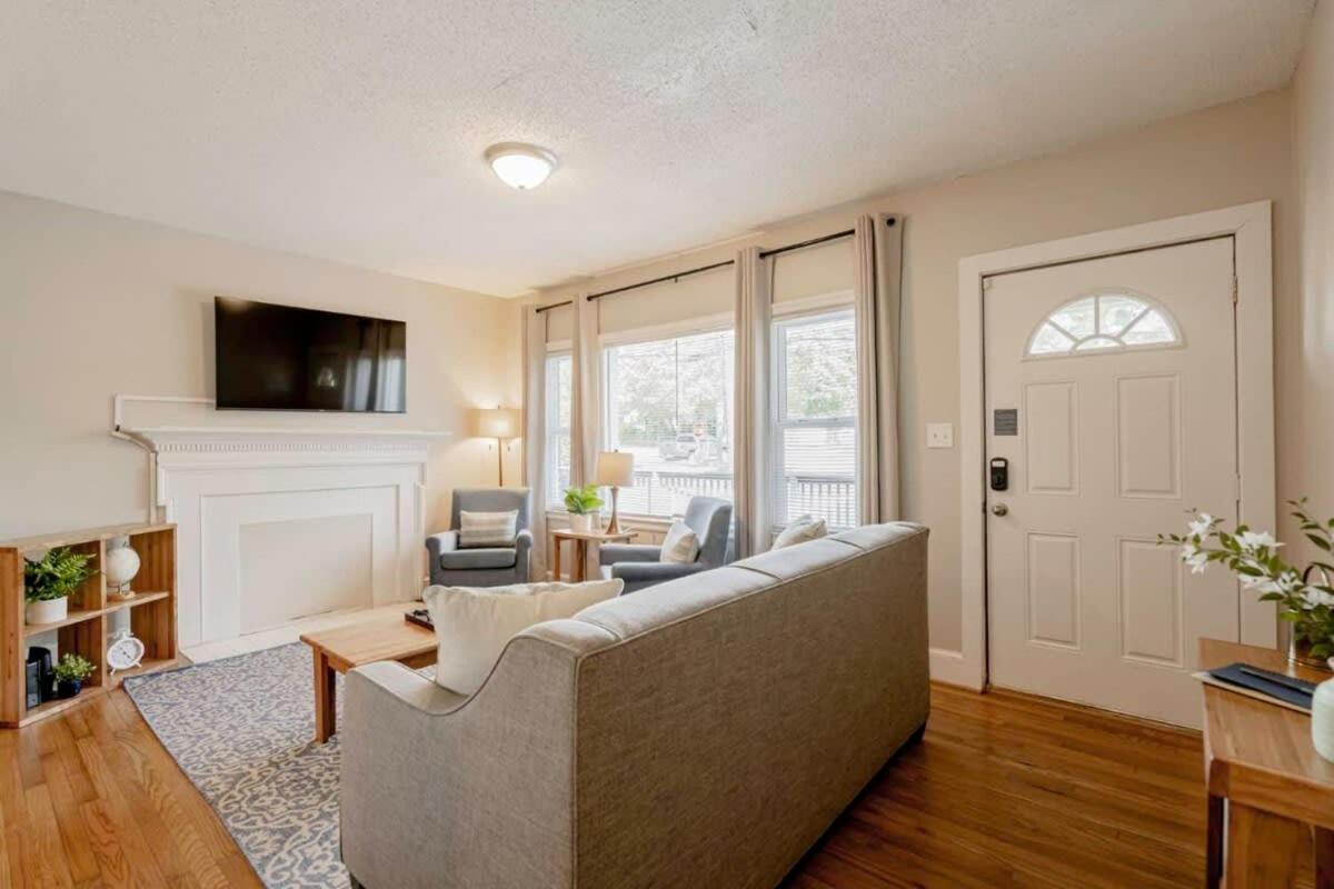 Family Room photo 2