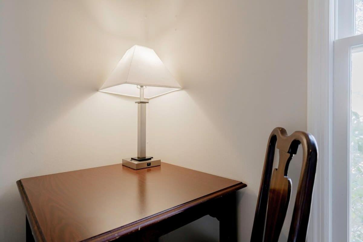 Family Room - Photo 29