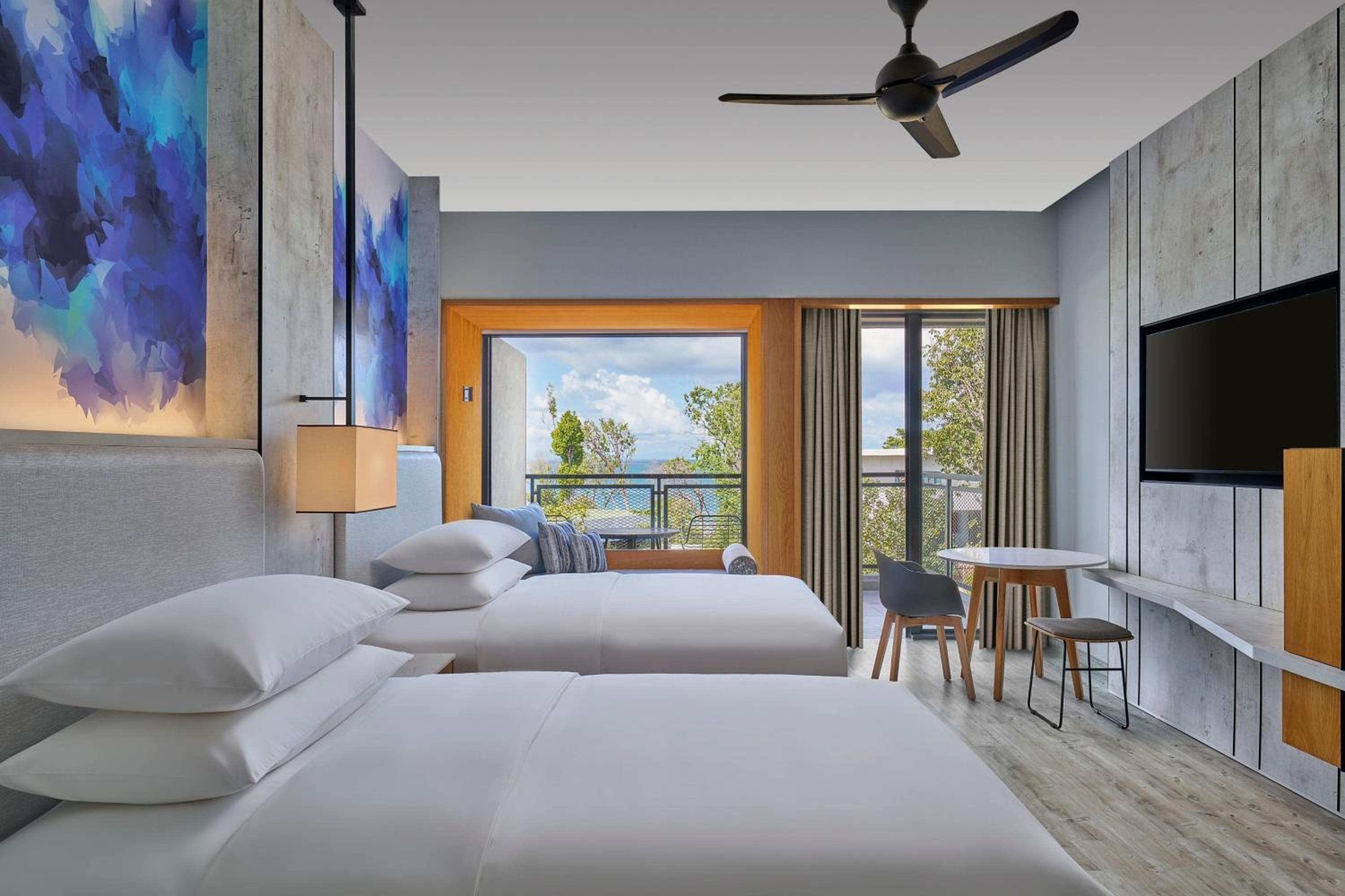 Deluxe Twin Room with Sunset View