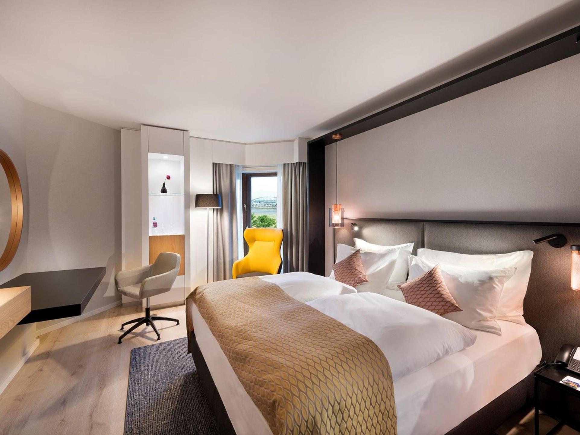 Standard Queen Room - Photo 6
