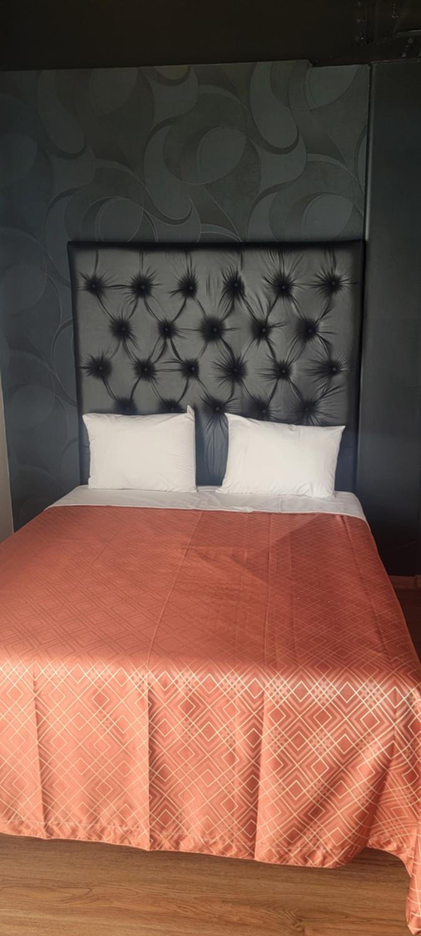 Deluxe Queen Room photo 3