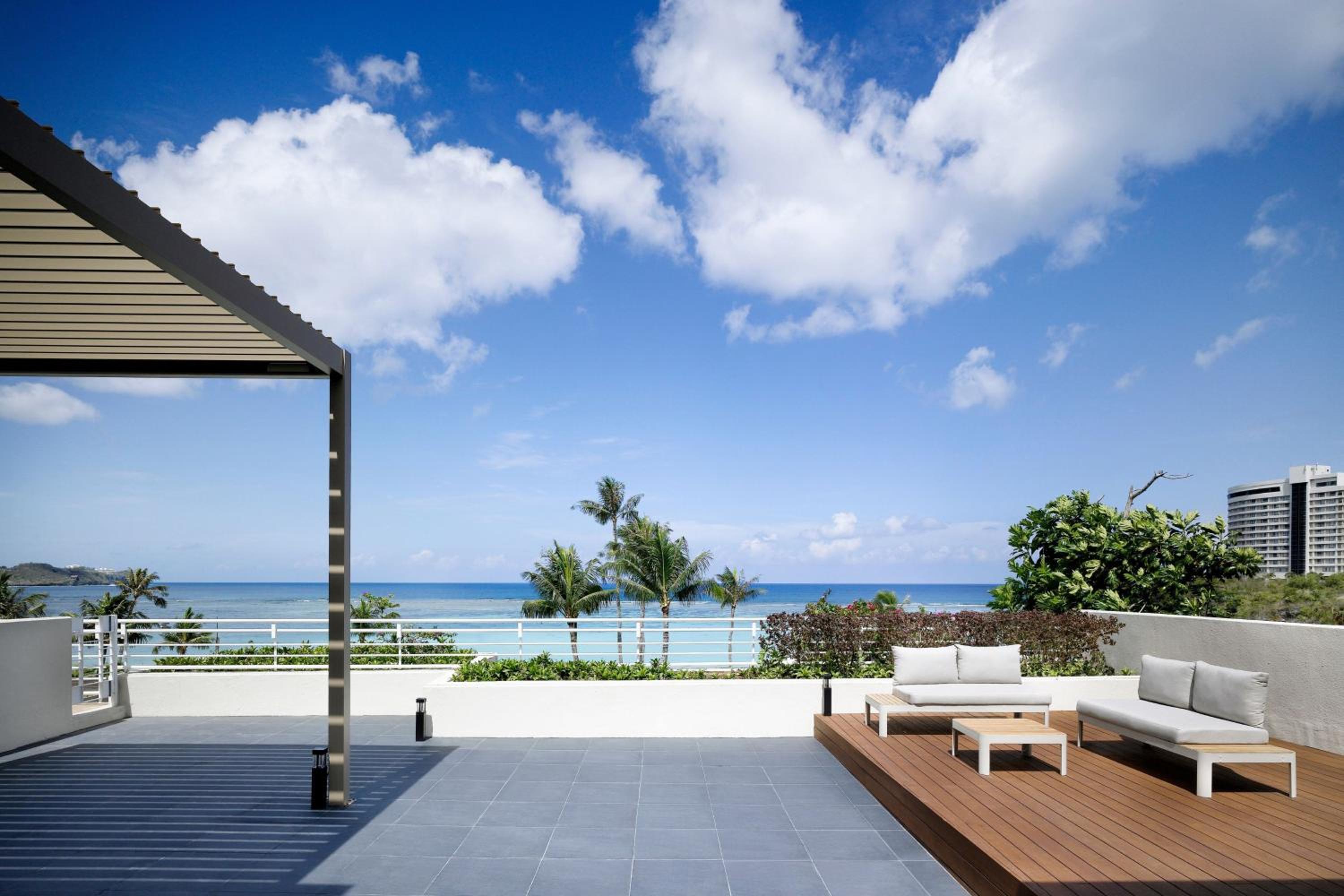 Two-Bedroom Oceanfront Villa with Terrace - Photo 11