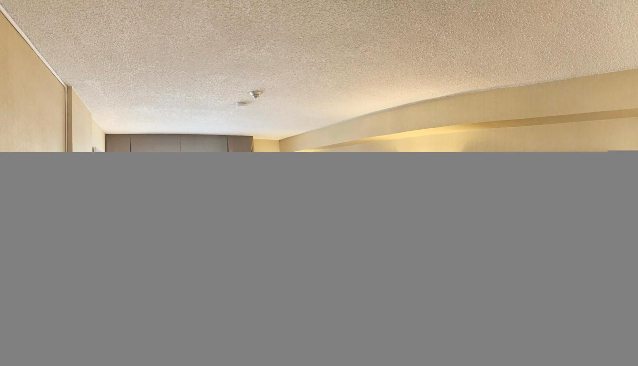 Standard Room with Two Queen Beds photo 2
