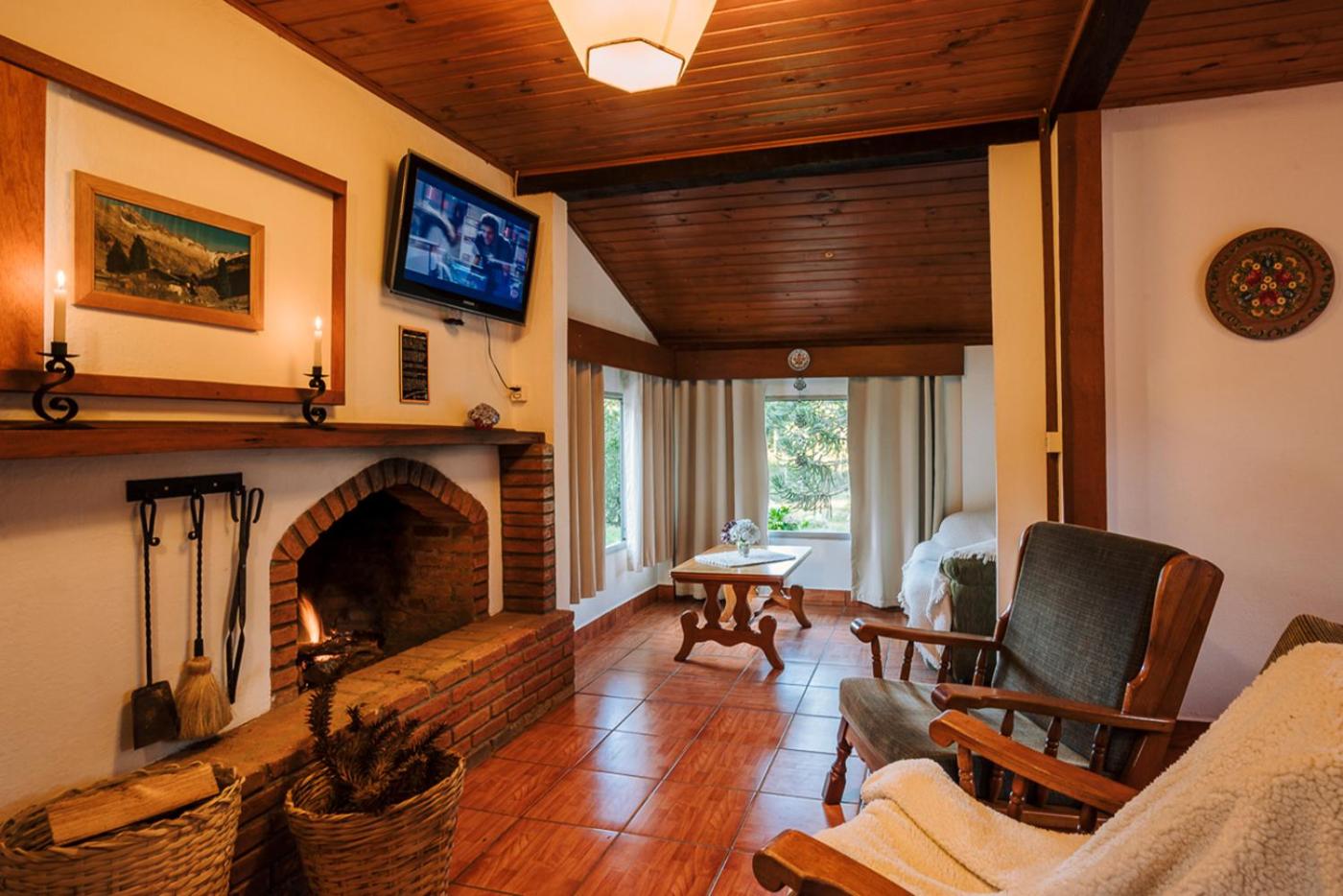 Quadruple Room with Mountain View - Photo 5
