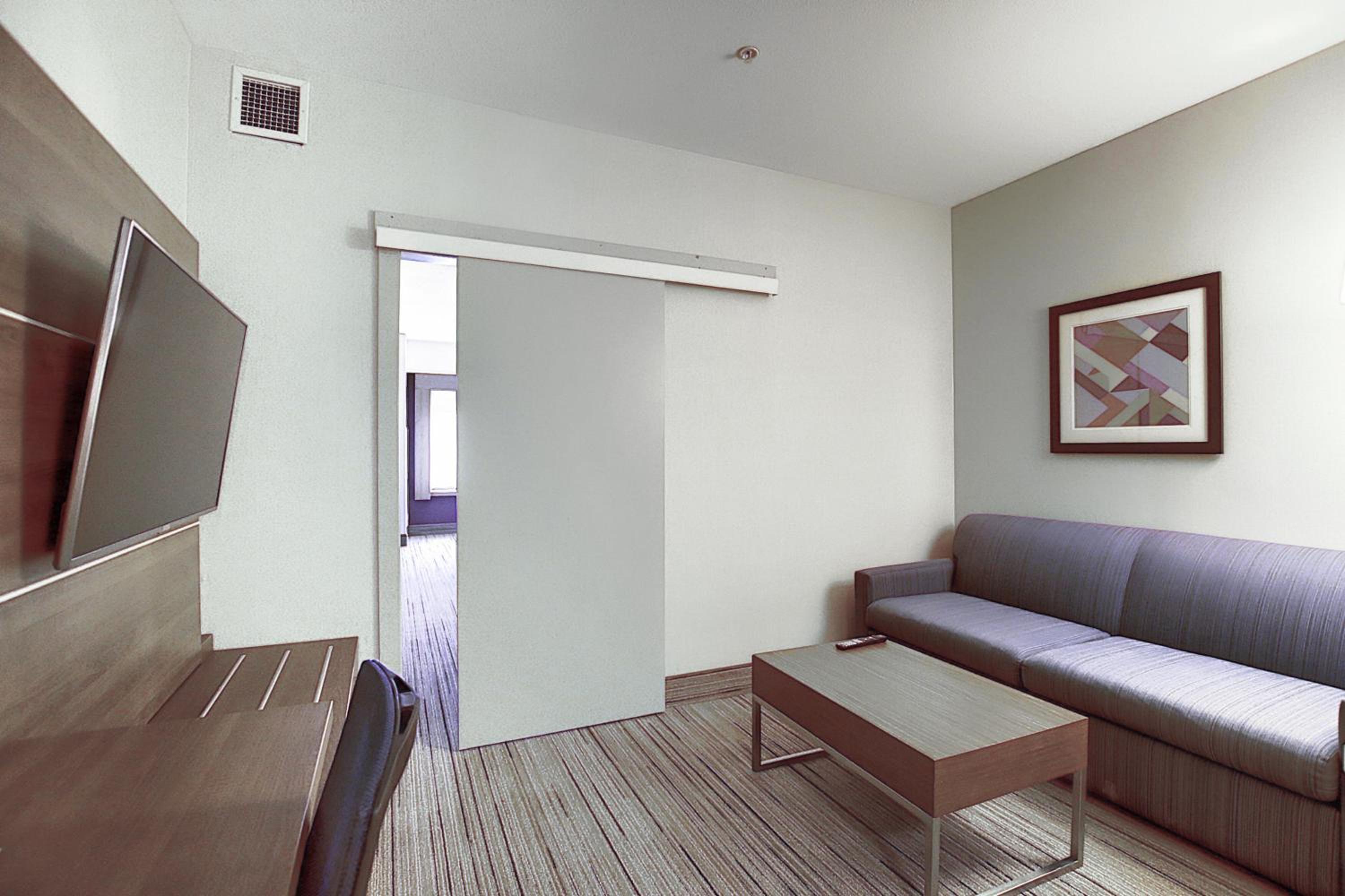 Queen Suite with Two Queen Beds - Photo 1
