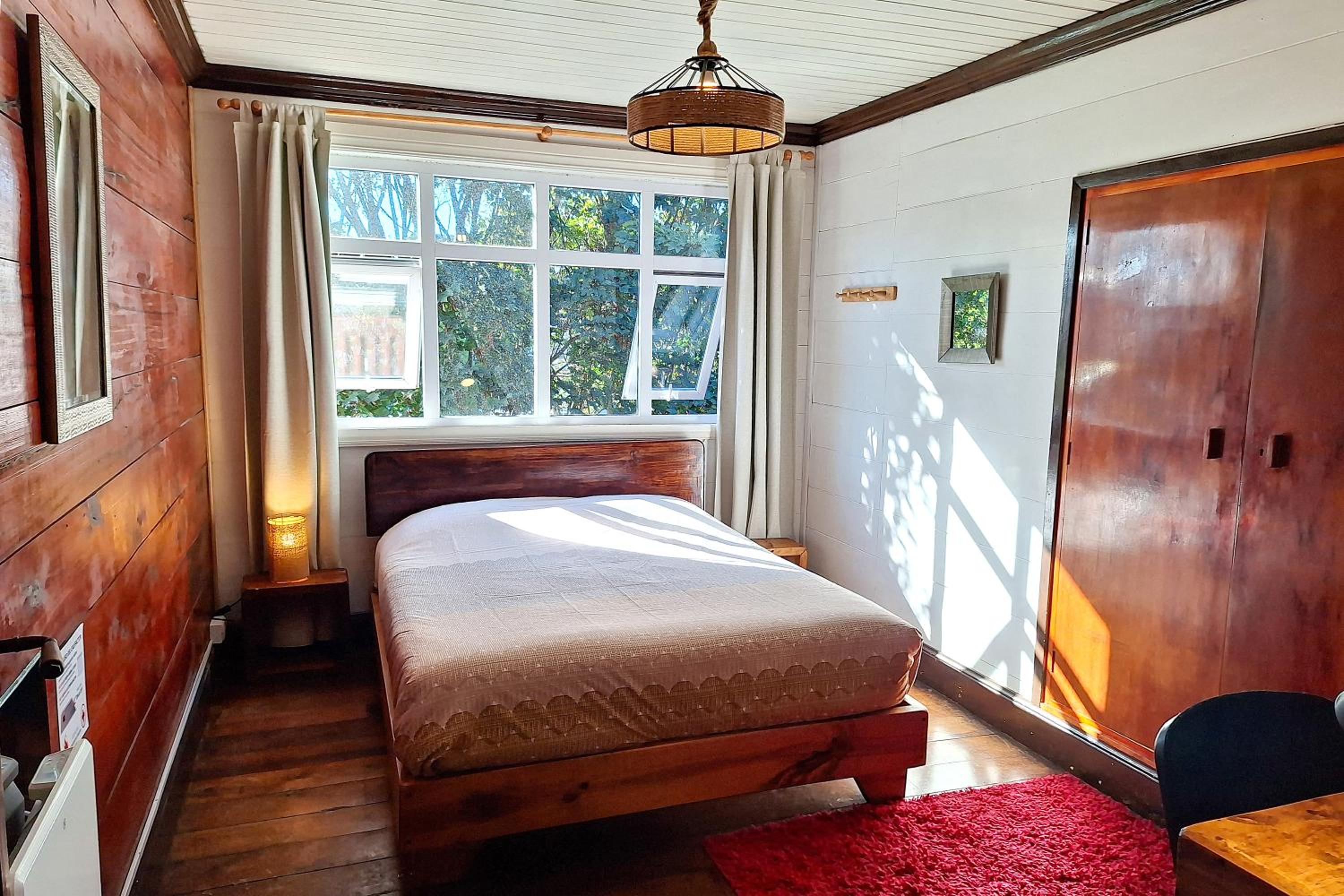 Standard Double Room with Shared Bathroom photo 3