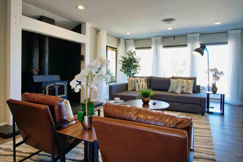 Two-Bedroom House photo 1