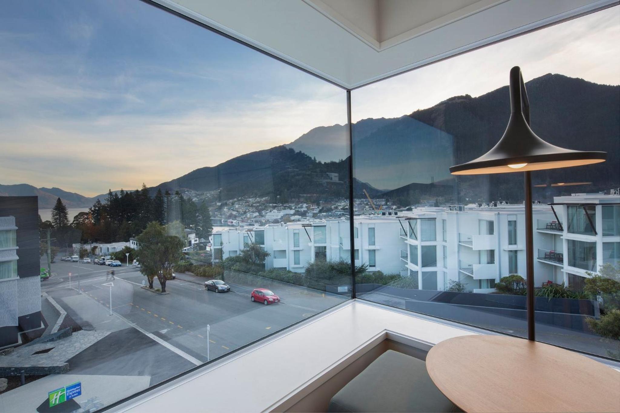 Standard King Room with Panoramic Window - Free Breakfast - Photo 4