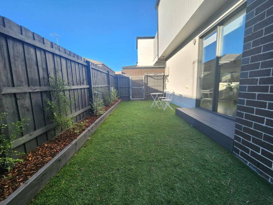One-Bedroom House photo 2