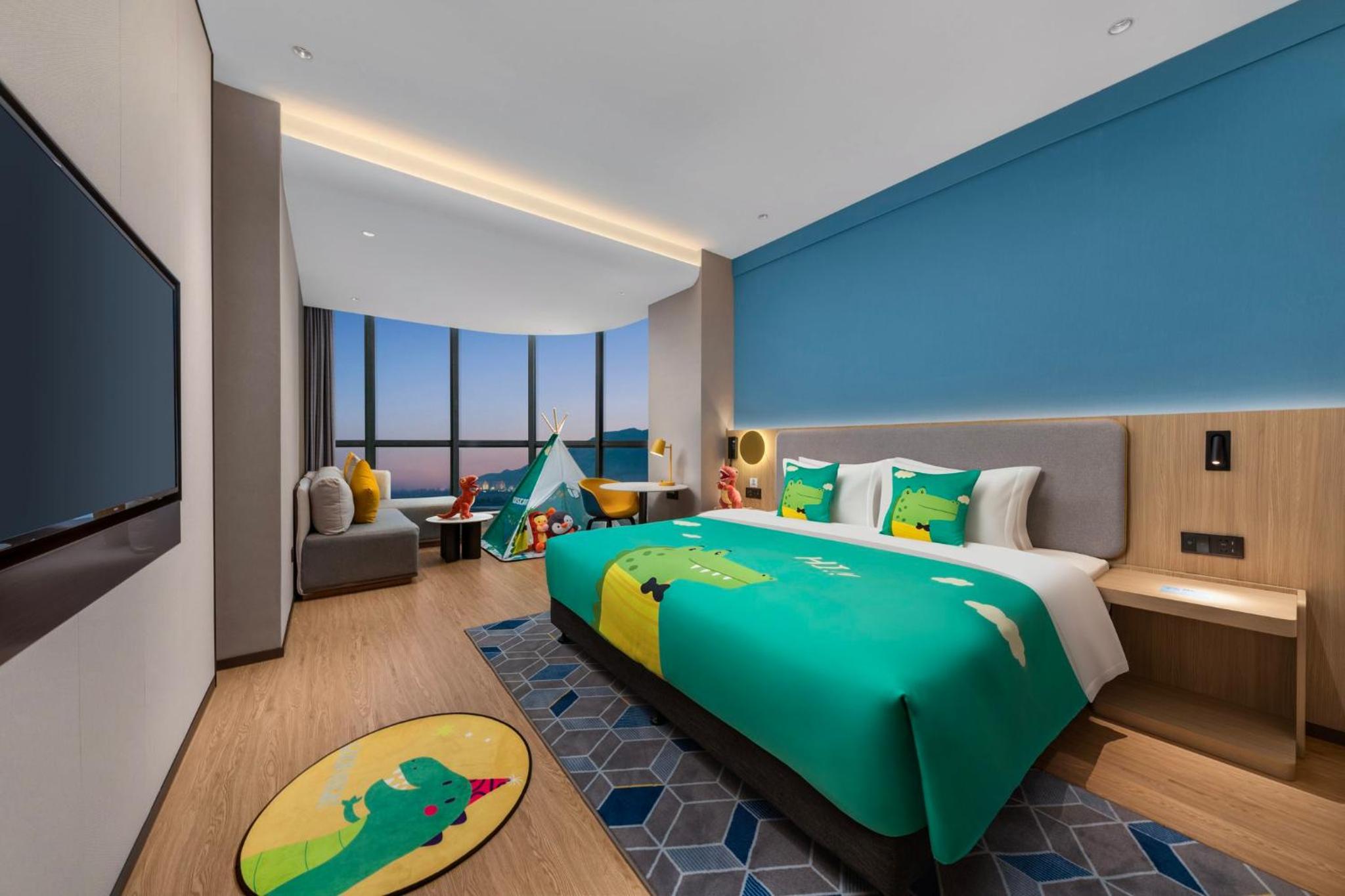 Standard King Room - Kids Theme - Photo 6