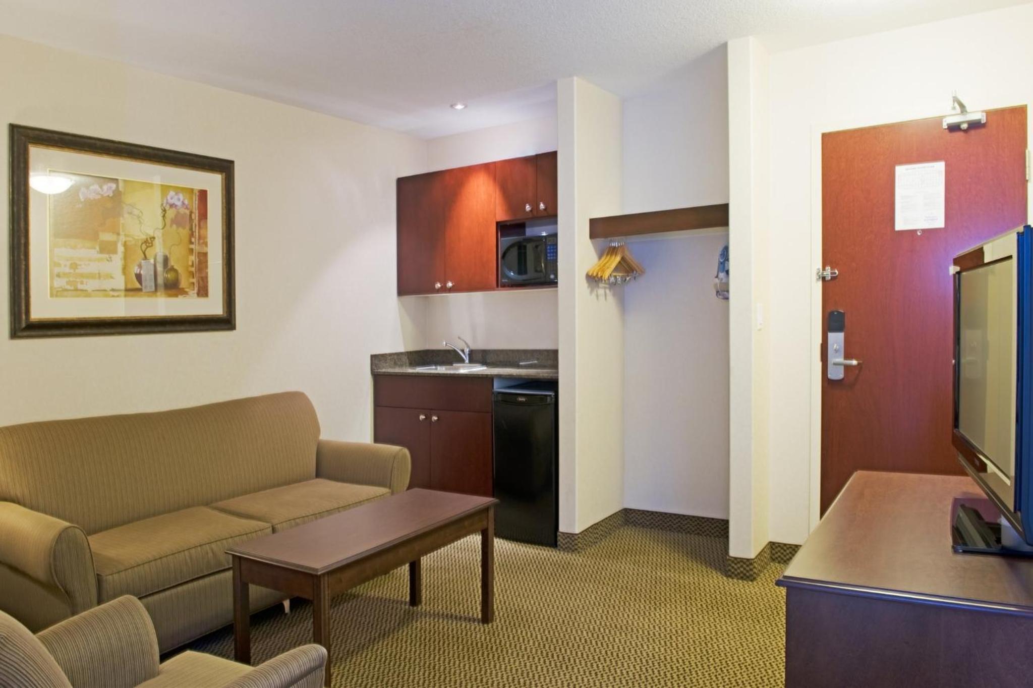 King Suite - Photo 1
