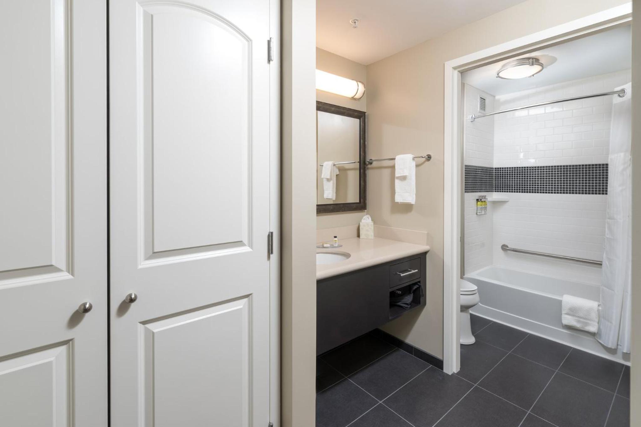 King Suite photo 3