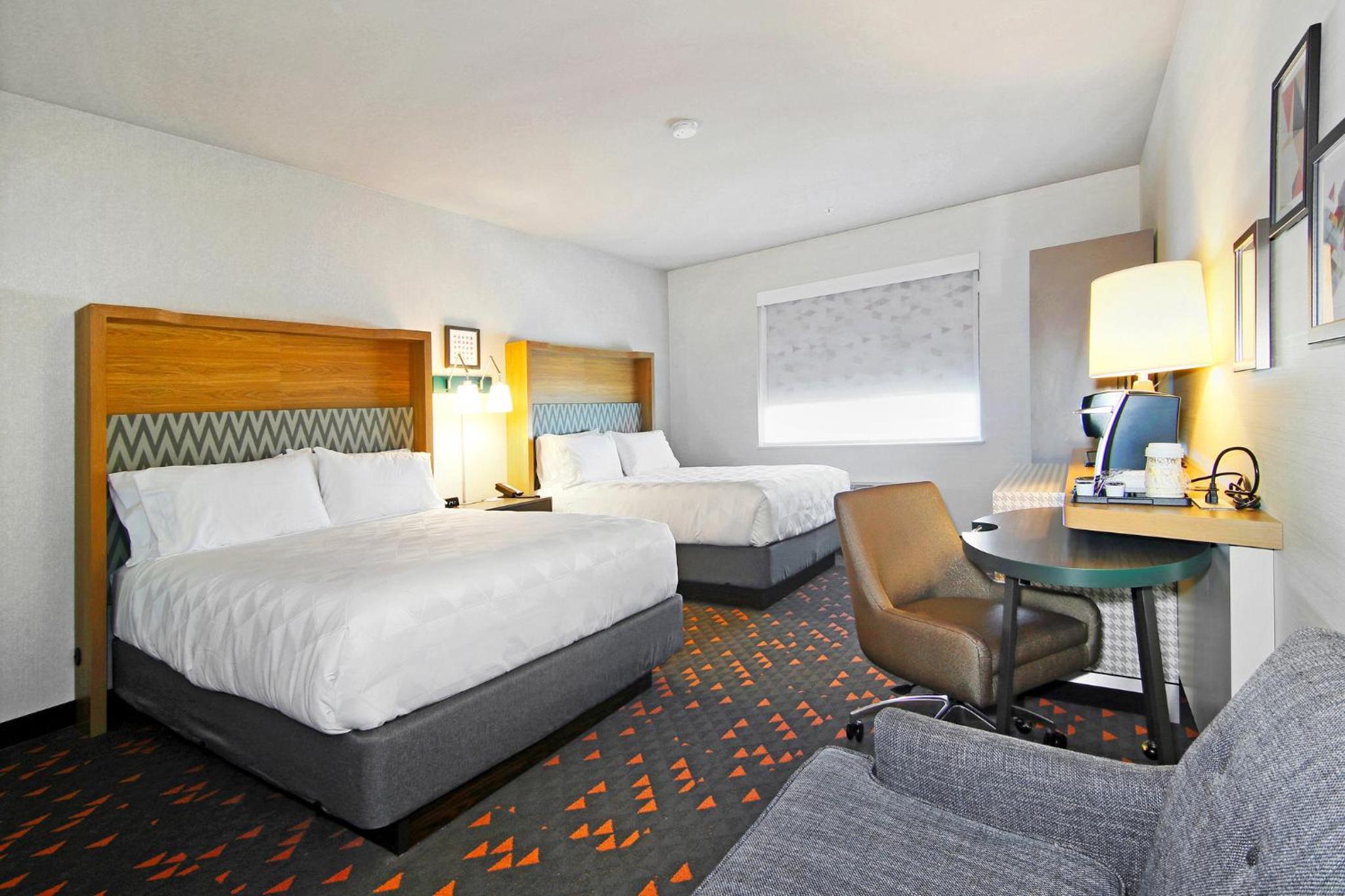 Standard Queen Room with Two Queen Beds