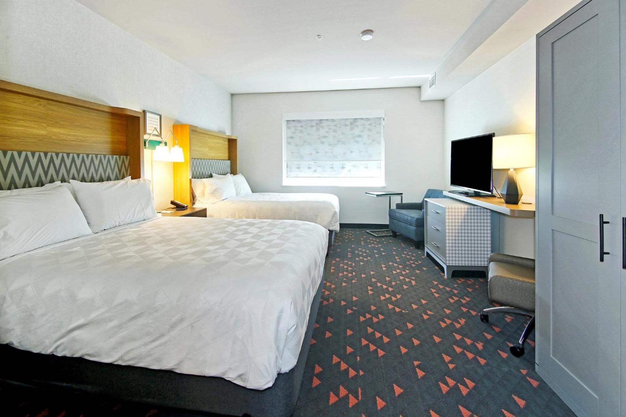 One-Bedroom Suite with Two Queen Beds