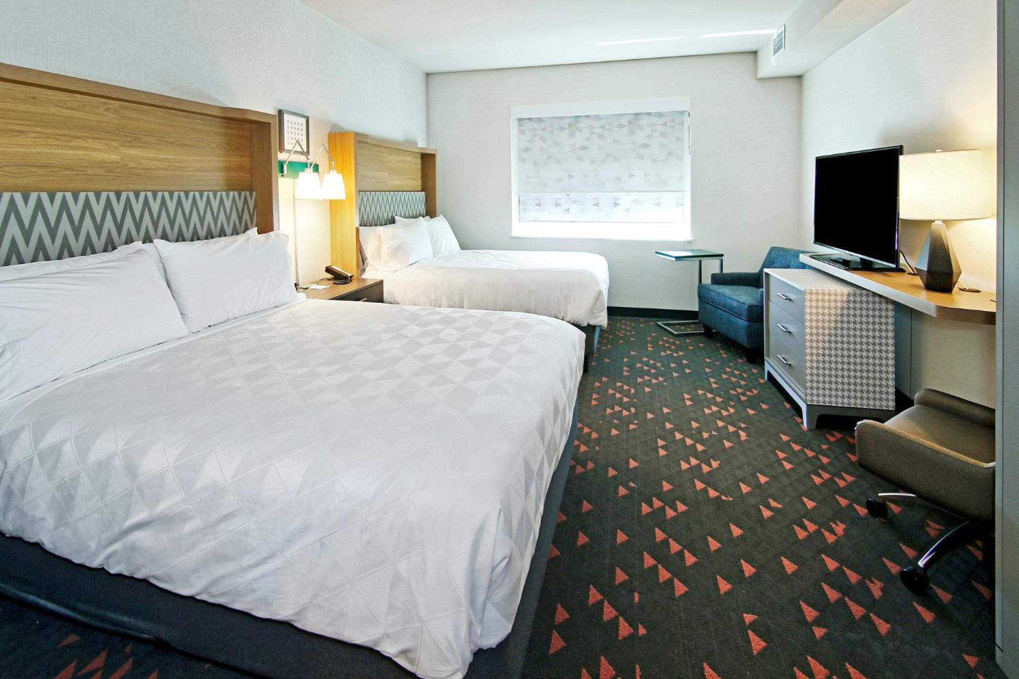 Standard Queen Room with Two Queen Beds