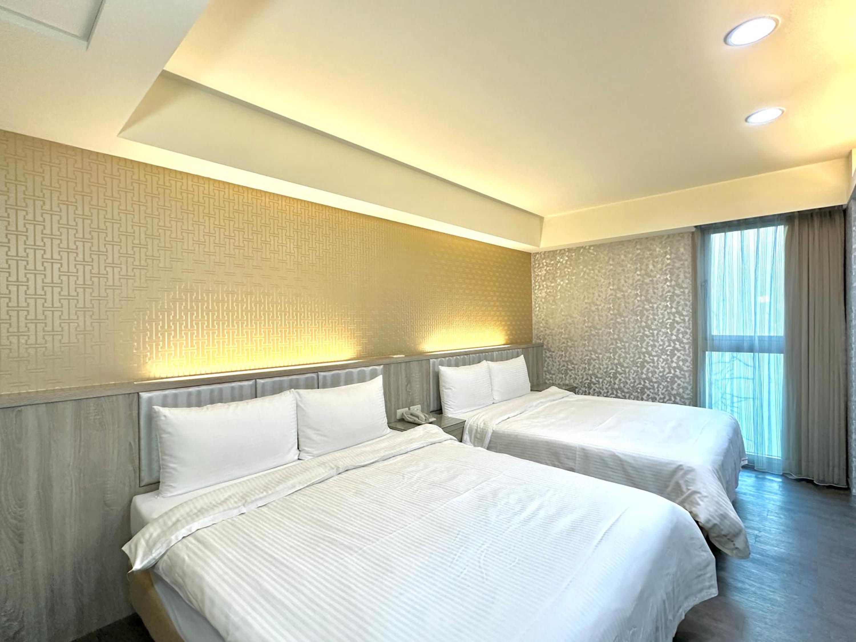 Exquisite Quadruple Room - Photo 3