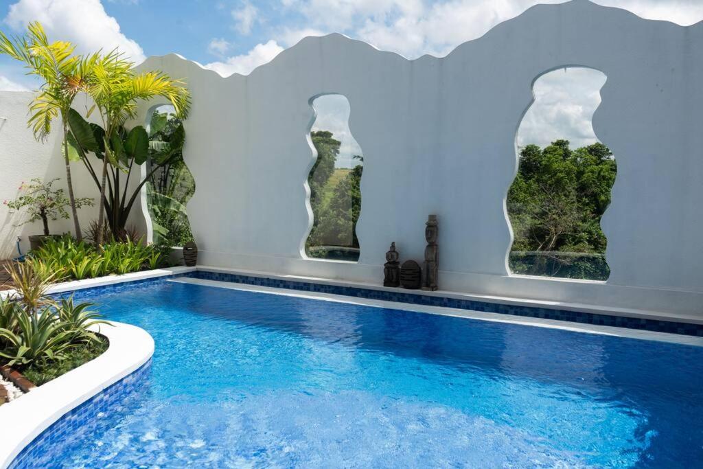 Three-Bedroom Villa photo 3