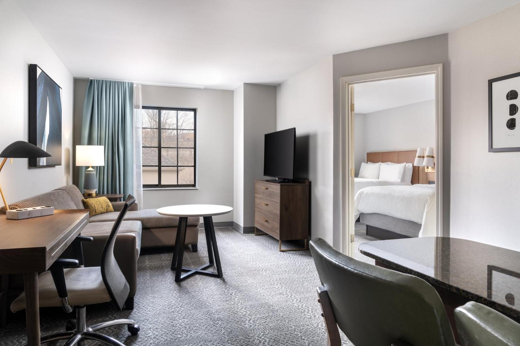 One-Bedroom Suite with Two Queen Beds - Photo 3
