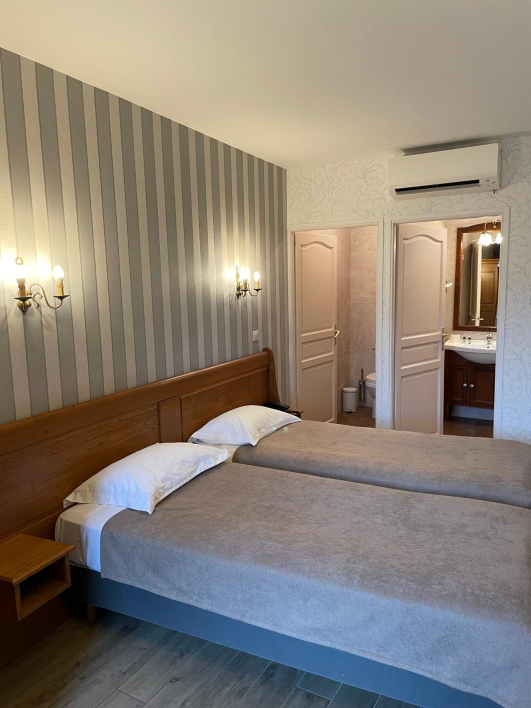 Comfort Twin Room - Photo 1