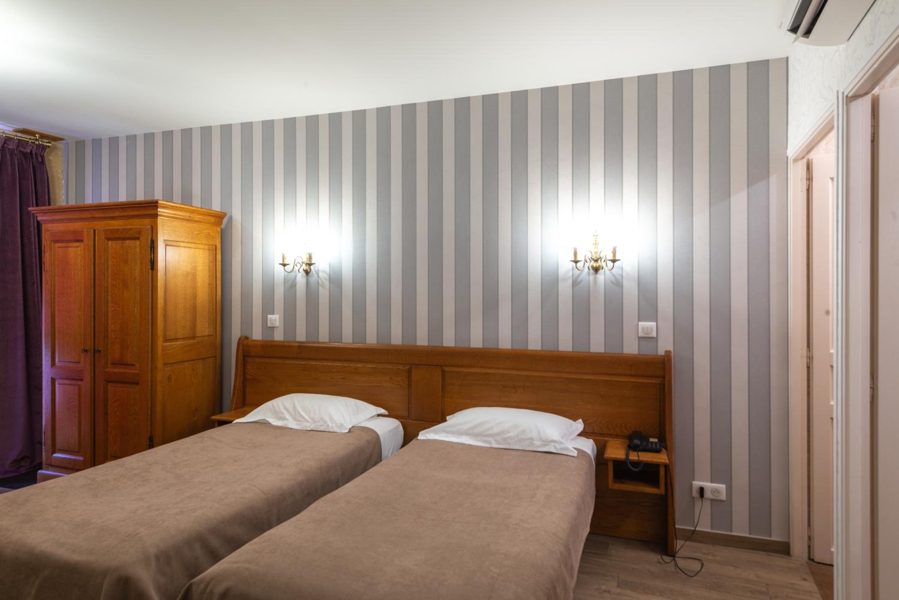 Comfort Twin Room - Photo 6
