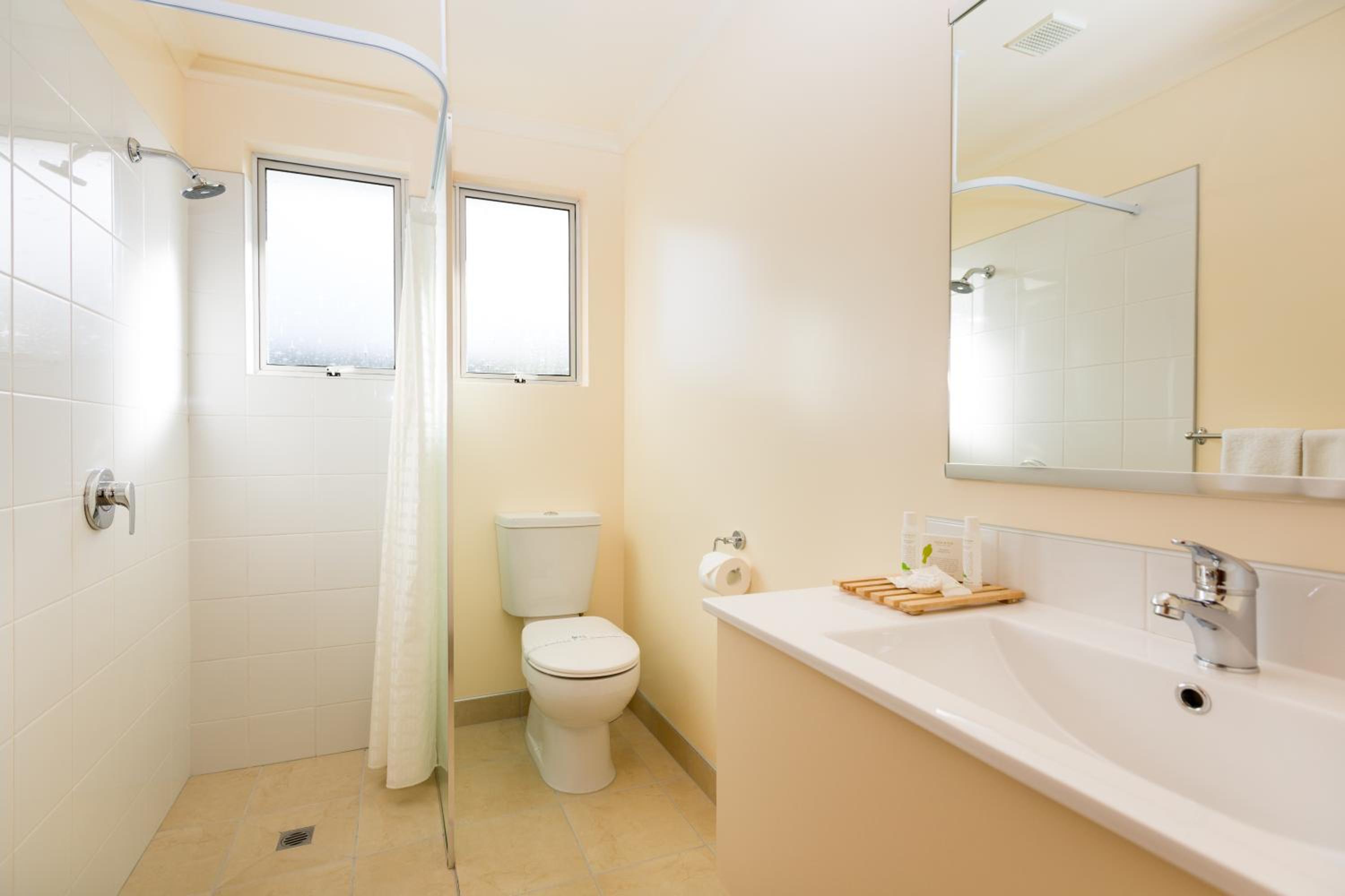 Standard One-Bedroom Apartment photo 2