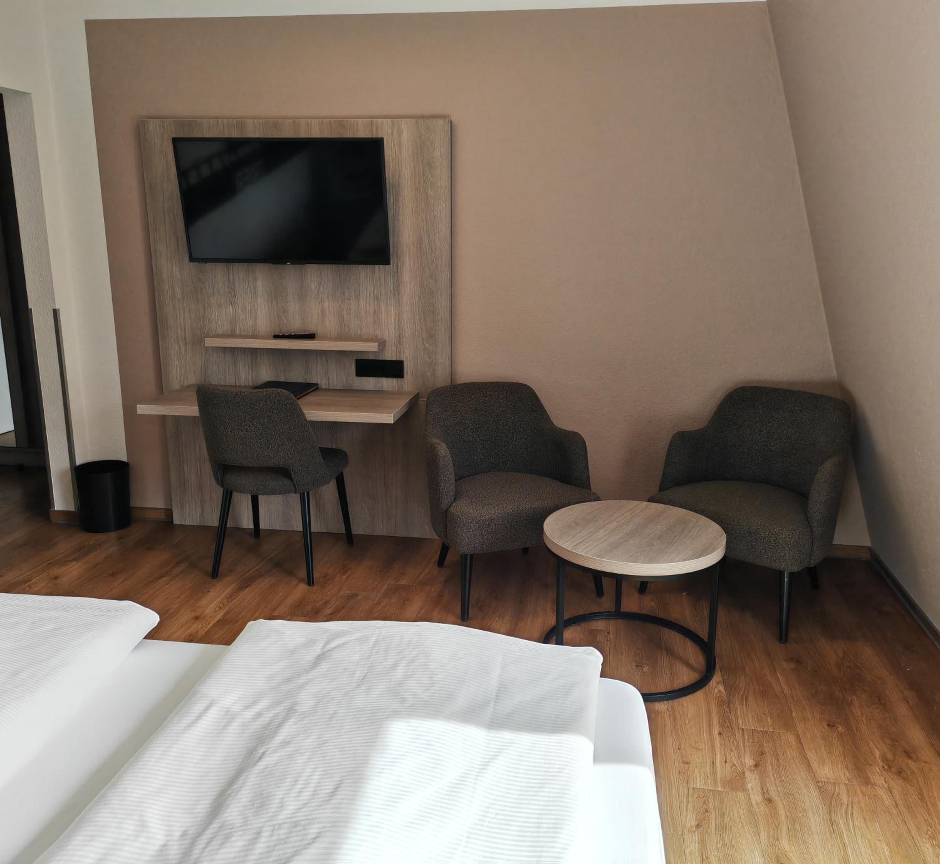 Business Double Room - Photo 4